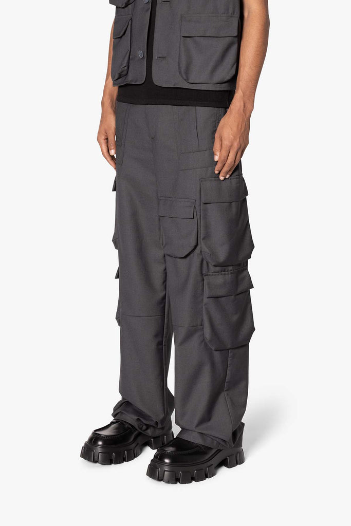 Bonded Gabardine Cargo Pants - Grey | mnml | shop now
