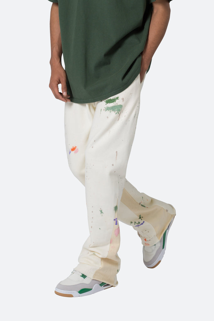 Contrast Bootcut Sweatpants - Off White  Layered hoodie, Sweatpants, Slim  denim