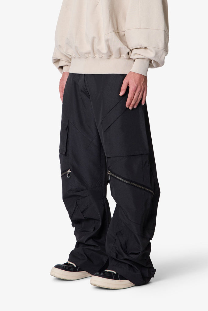 Cross Zip Cargo Pants - Black | mnml | shop now