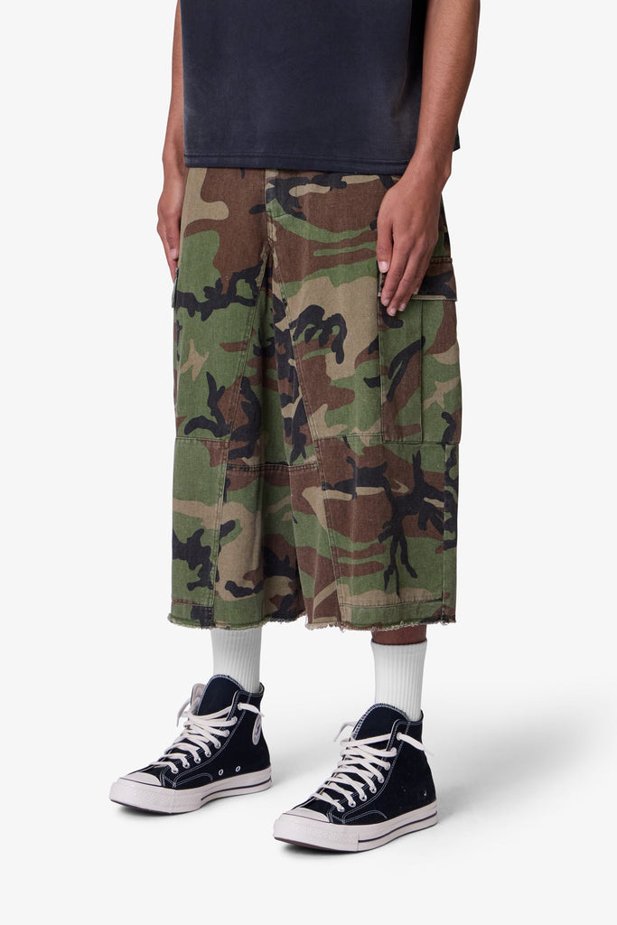 Extended Length Camo Cargo Shorts - Camo / Size 28 - Image 4