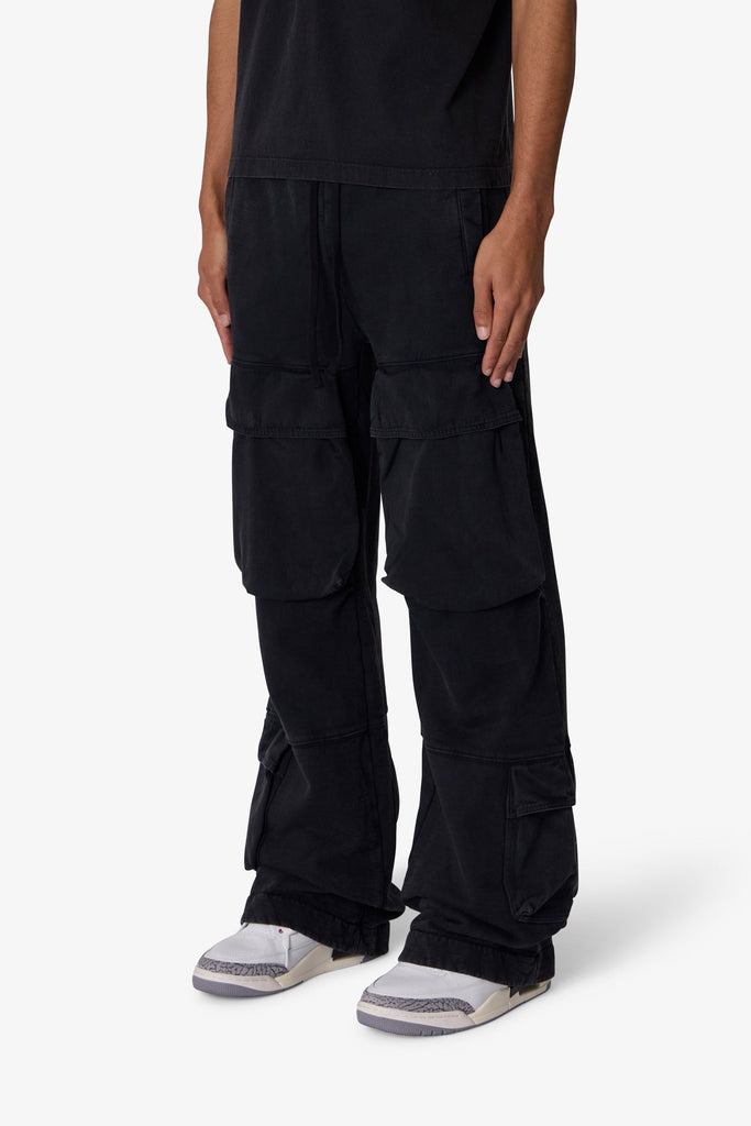 パンツ VETEMENTS 24ss BLACKOUT CARGO SWEATPANTS vetements ヴェトモンBLACKOUT CARGO SWEATPANTS