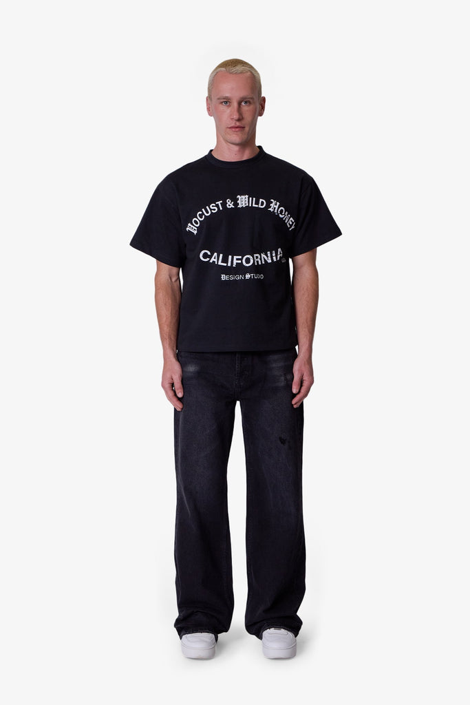 G:04 Relaxed Flare Denim - Washed Black | mnml | shop now