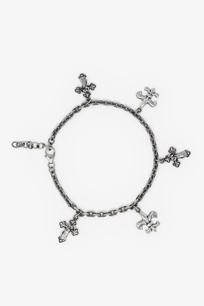 MNML ゴシック スターリングシルバー チャーム ブレスレット Gothic Sterling Silver Charm Bracelet - Silver | mnml | shop now