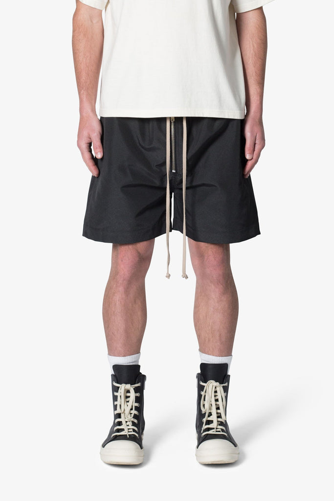 Mud Shorts - Black | mnml