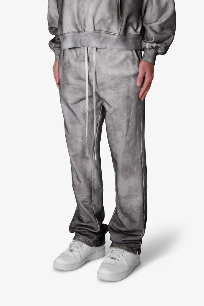 Optic Graded Sweatpants - Black | mnml | shop now