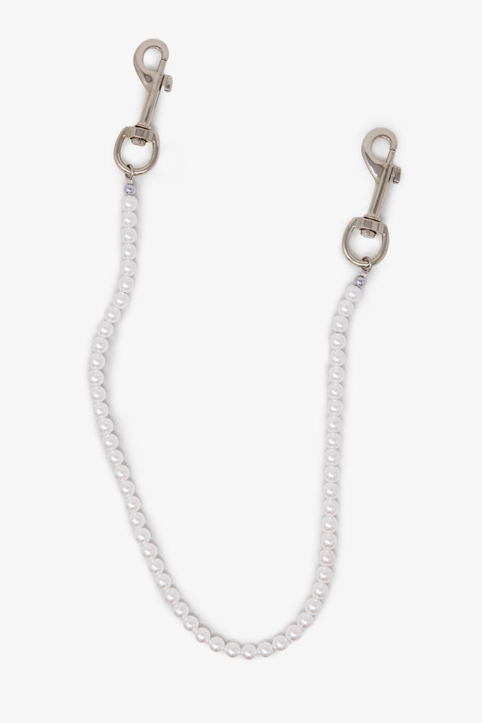 Pearl Wallet Chain - White | mnml