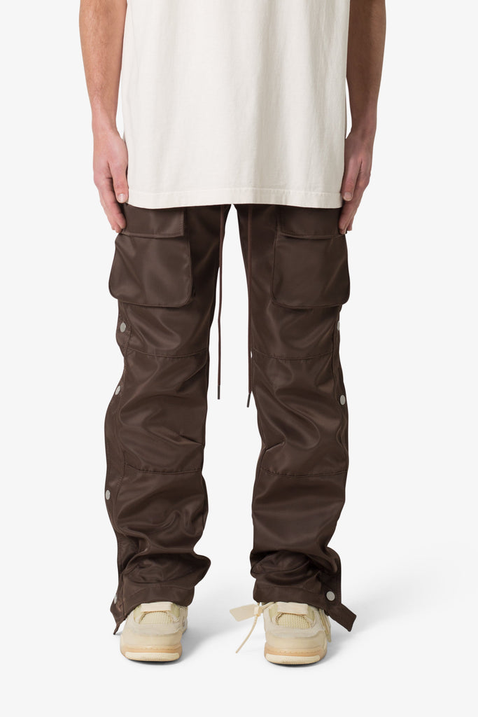 Snap Front Cargo Pants - Brown | mnml