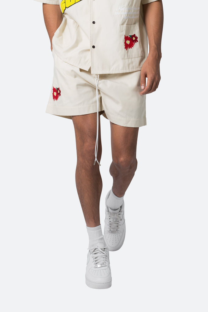 Amazon.com: Cargo Sweatpants Shorts Women 2024 Trendy Loose Fitting Sports  Shorts Stretch High Waisted Short Pants with Pockets Beige : Clothing,  Shoes & Jewelry