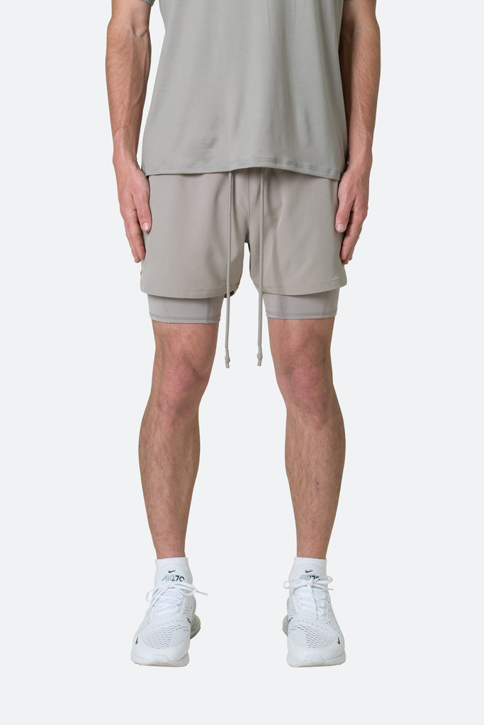 Training Liner Shorts - Grey | mnml | shop now