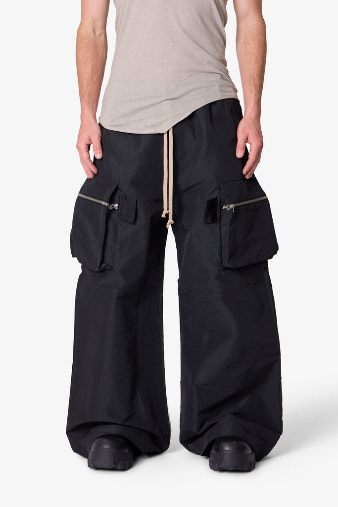 Zip Cargo Pocket Rave Pants - Black | mnml | shop now