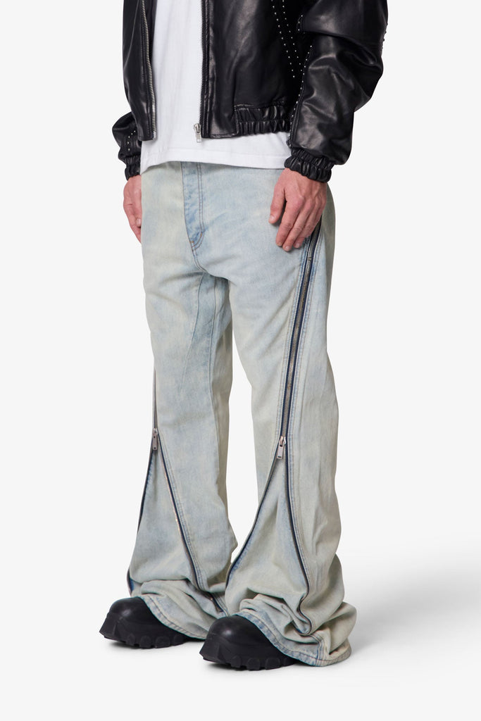 Zipper Extra Flare Denim - Light Vintage | mnml