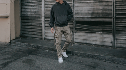 How to Style Cargo Pants for Men (5 Outfit Ideas)