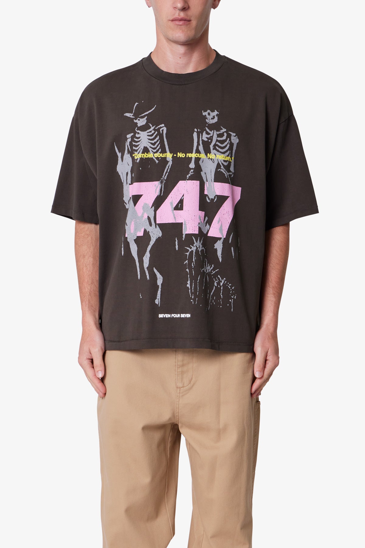 MNML 747 ゾンビ カントリー プリント Tシャツ 送料/関税込 MNML 747 ゾンビ カントリー プリント Tシャツ 送料/関税込
