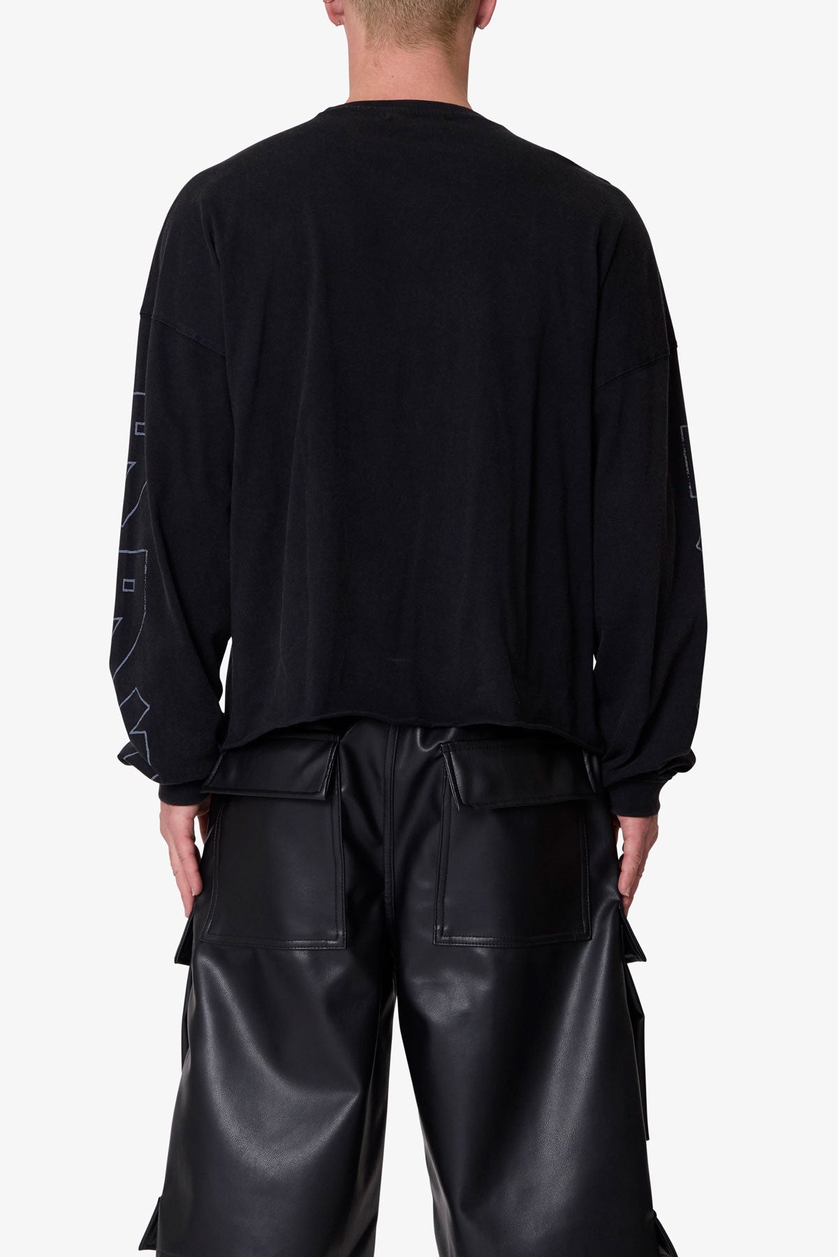 994 Wolf L/S Tee - Black | mnml