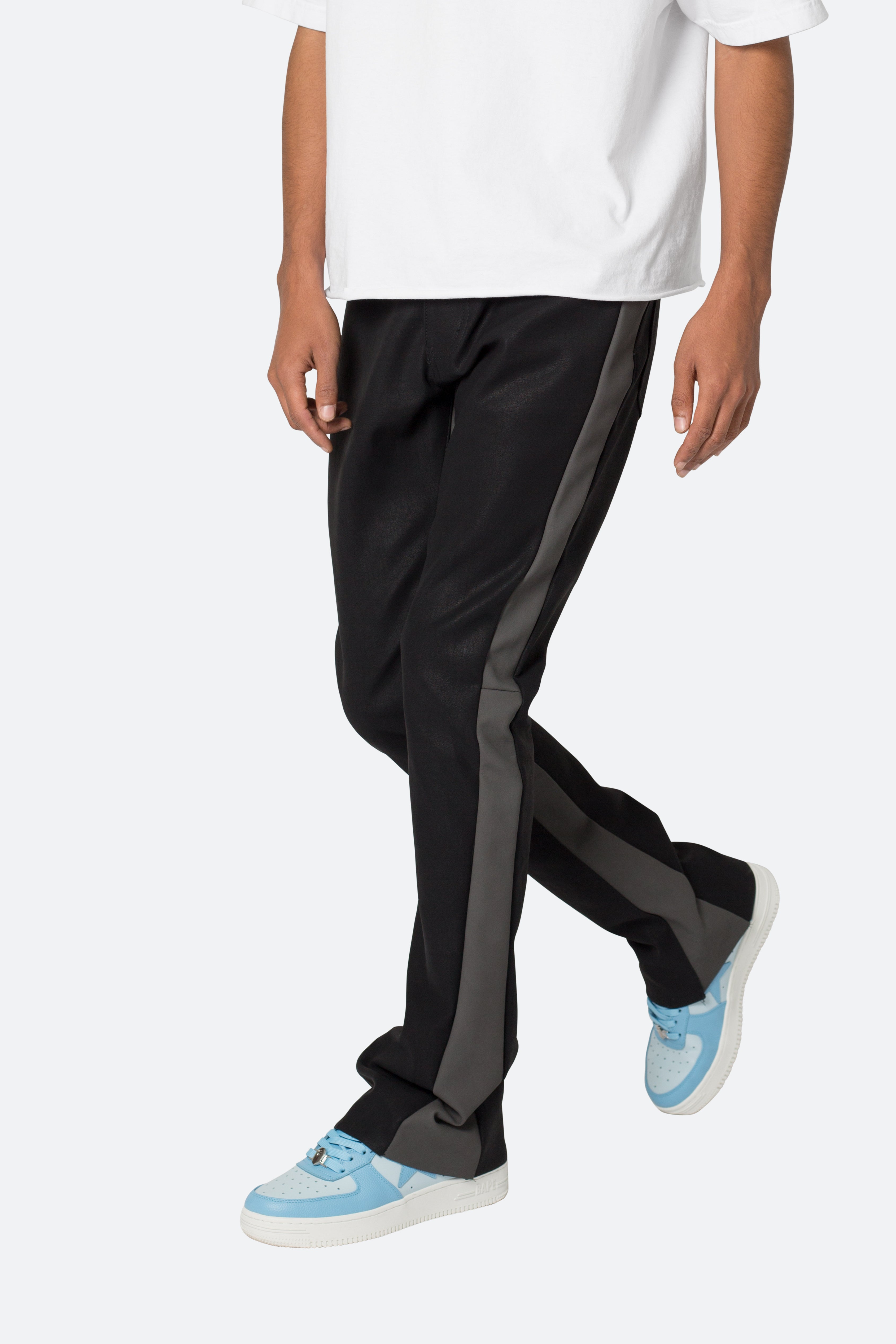 B518-Leather-Flare-Pants- 