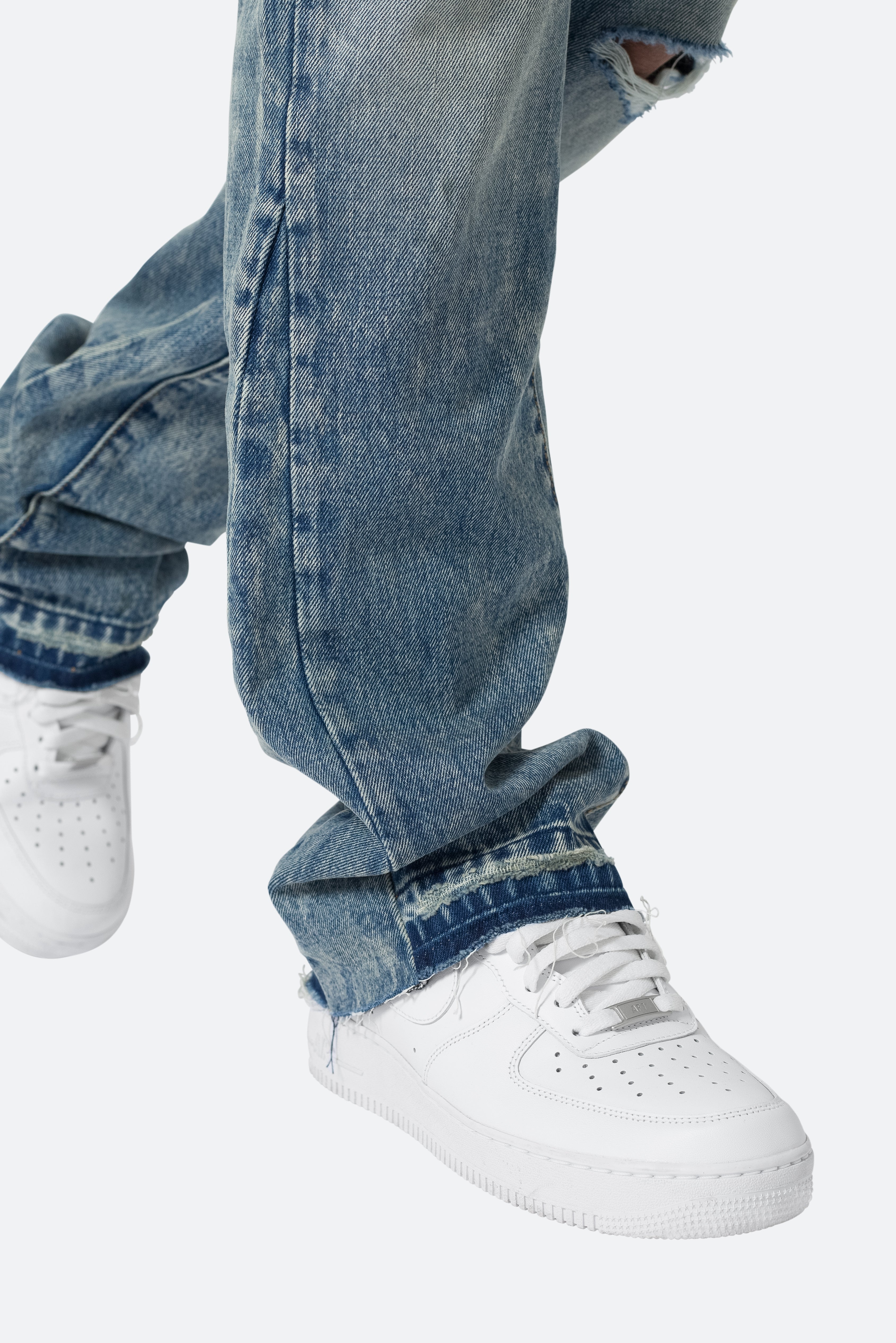 B615 Knee Hole Flare Denim - Blue | mnml | shop now