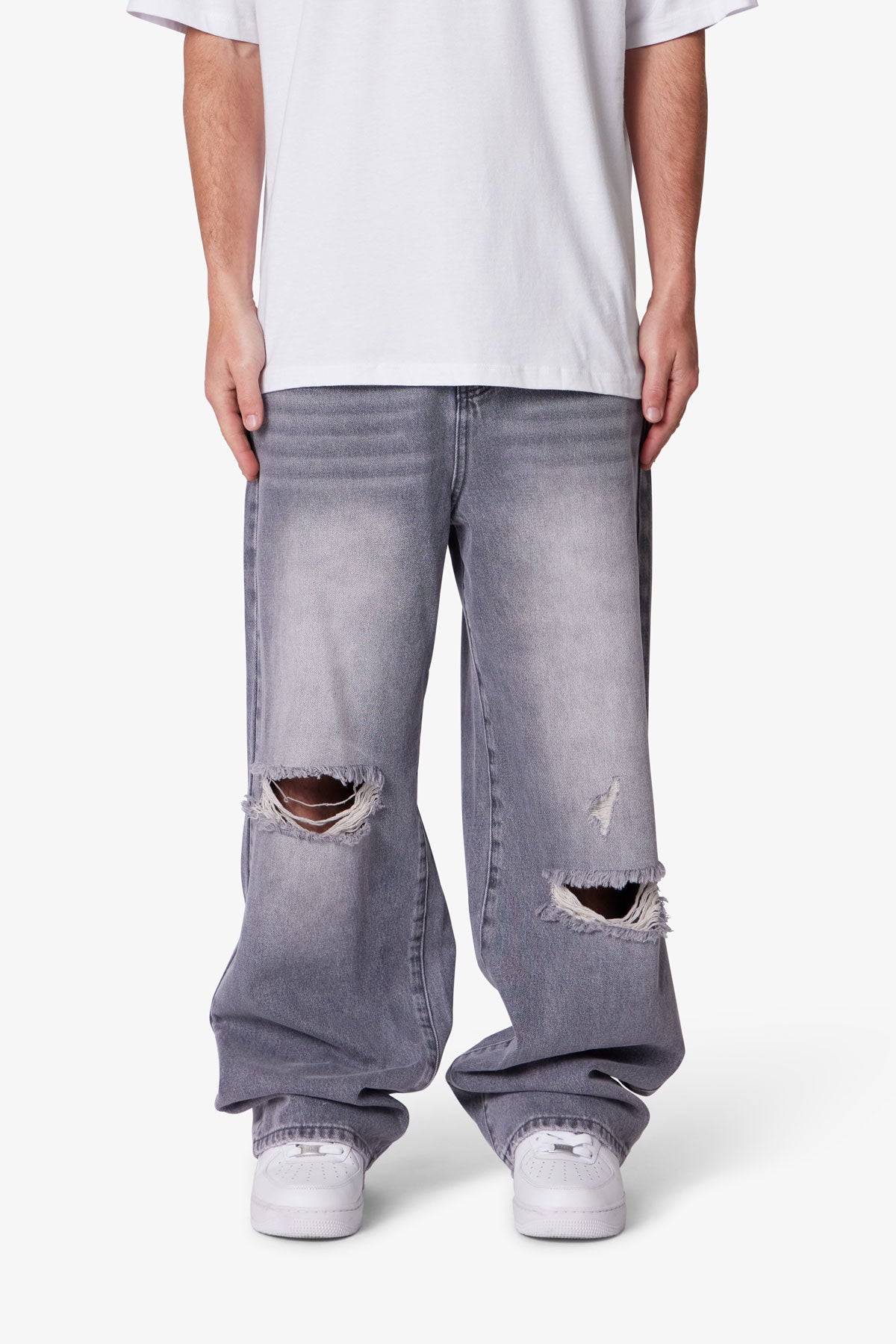 Ultra Baggy Le Fleur Denim - Black | mnml | shop now