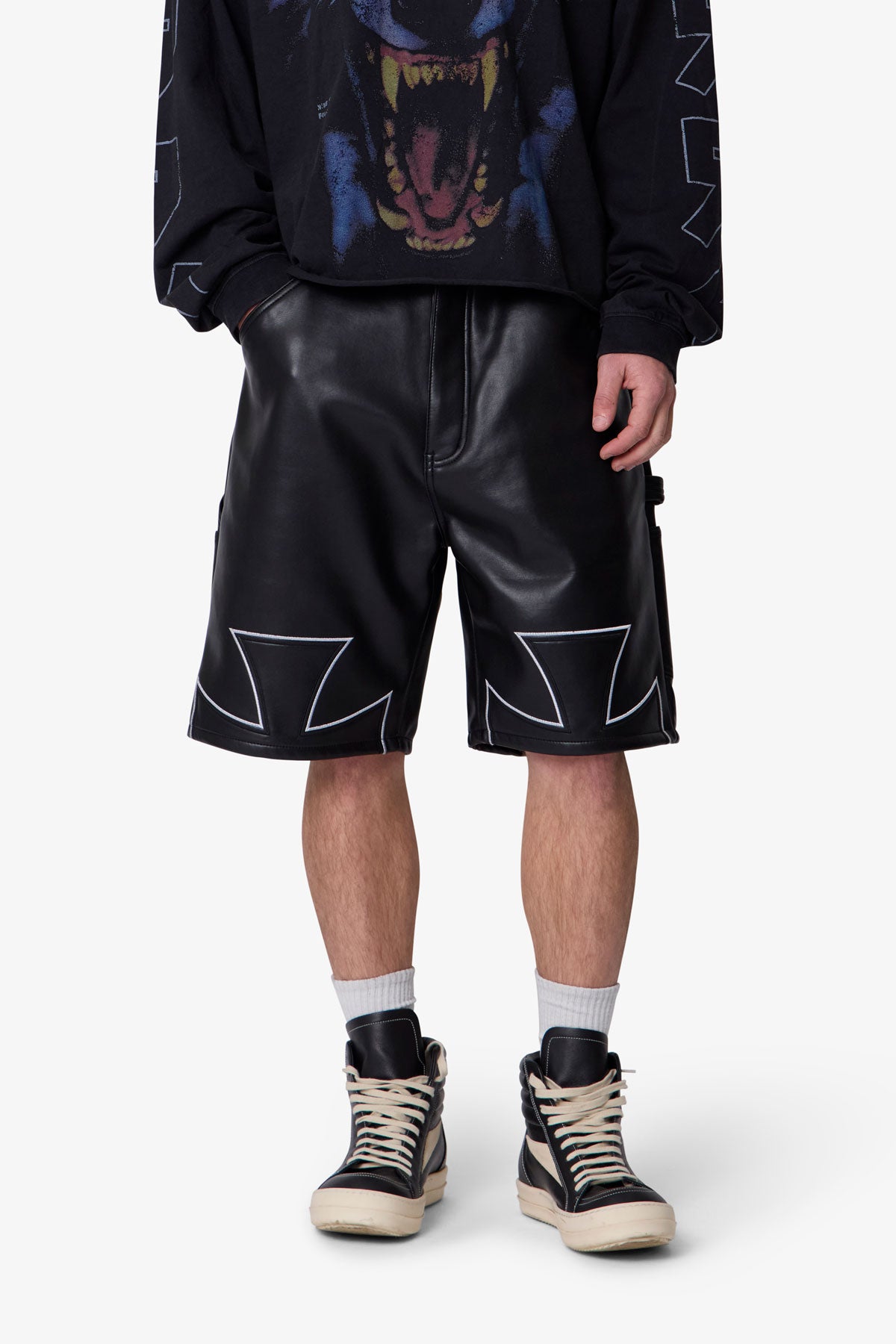 Baggy-Iron-Cross-Leather-