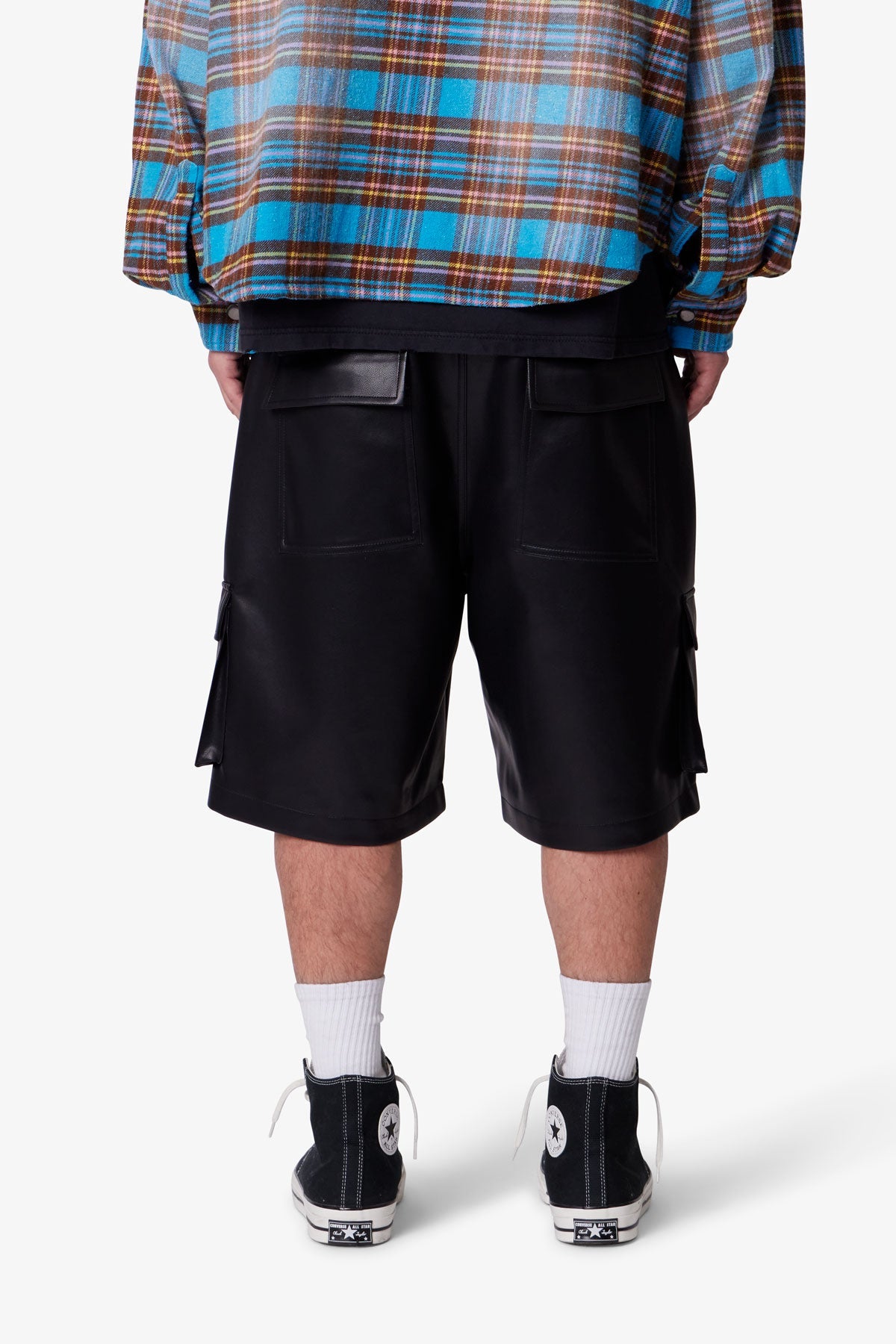 Baggy Leather Cargo Shorts - Black | mnml