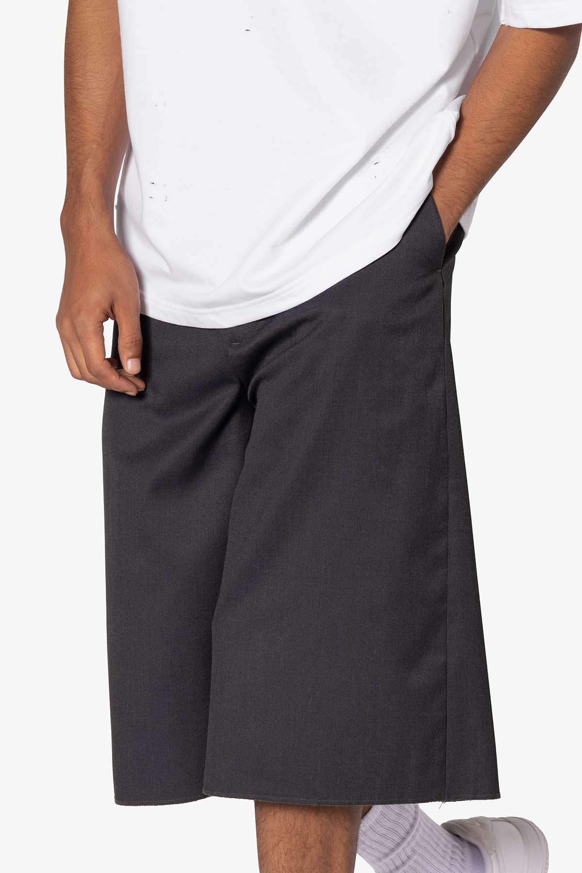 Baggy Pleated Shorts - Grey | mnml | shop now
