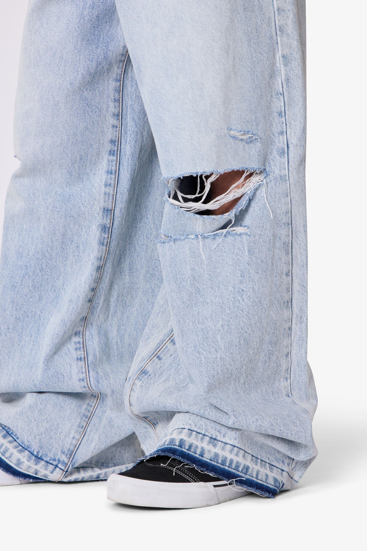 本日限定価格　mnml Baggy Rave Denim Blue MNML Rave Washed Jeans Medium Blue | Culture Kings US