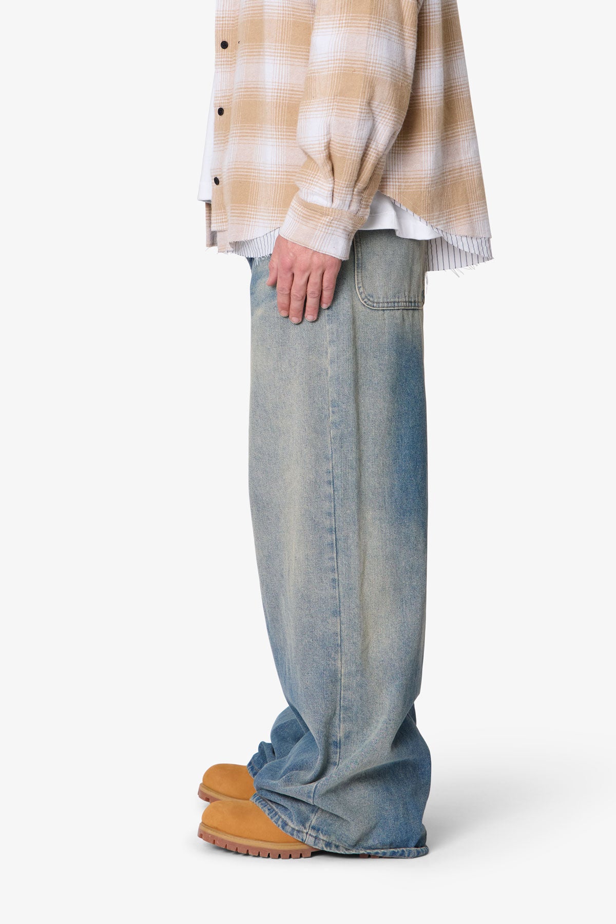 Baggy Washed Rave Denim - Medium Blue | mnml | shop now