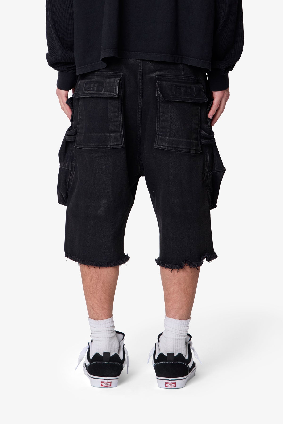 Baggy-Waxed-Cargo-Shorts-Black
