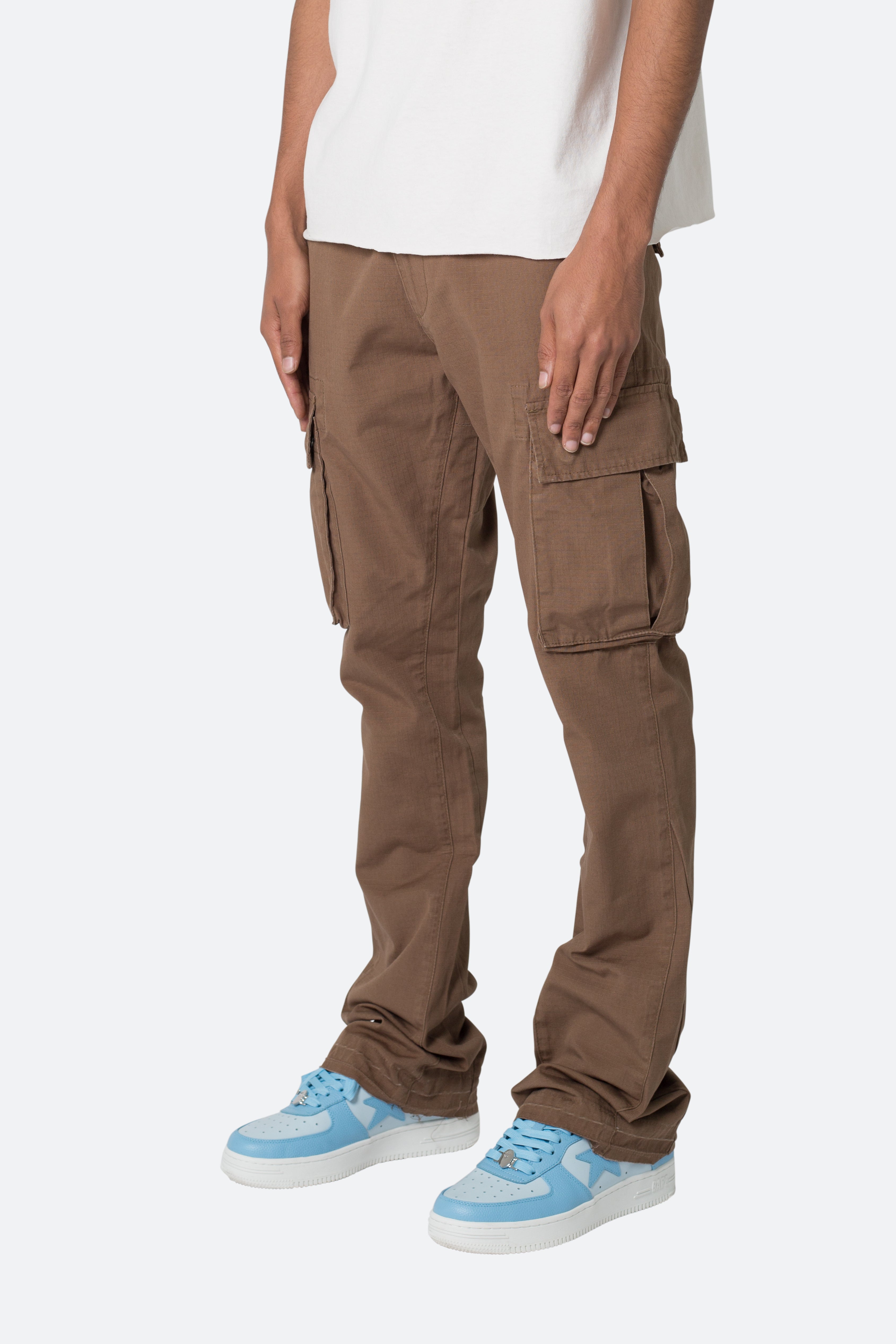 JULIUS_7 Acid Dyed Boot Cut Pullable Cargo Trousers