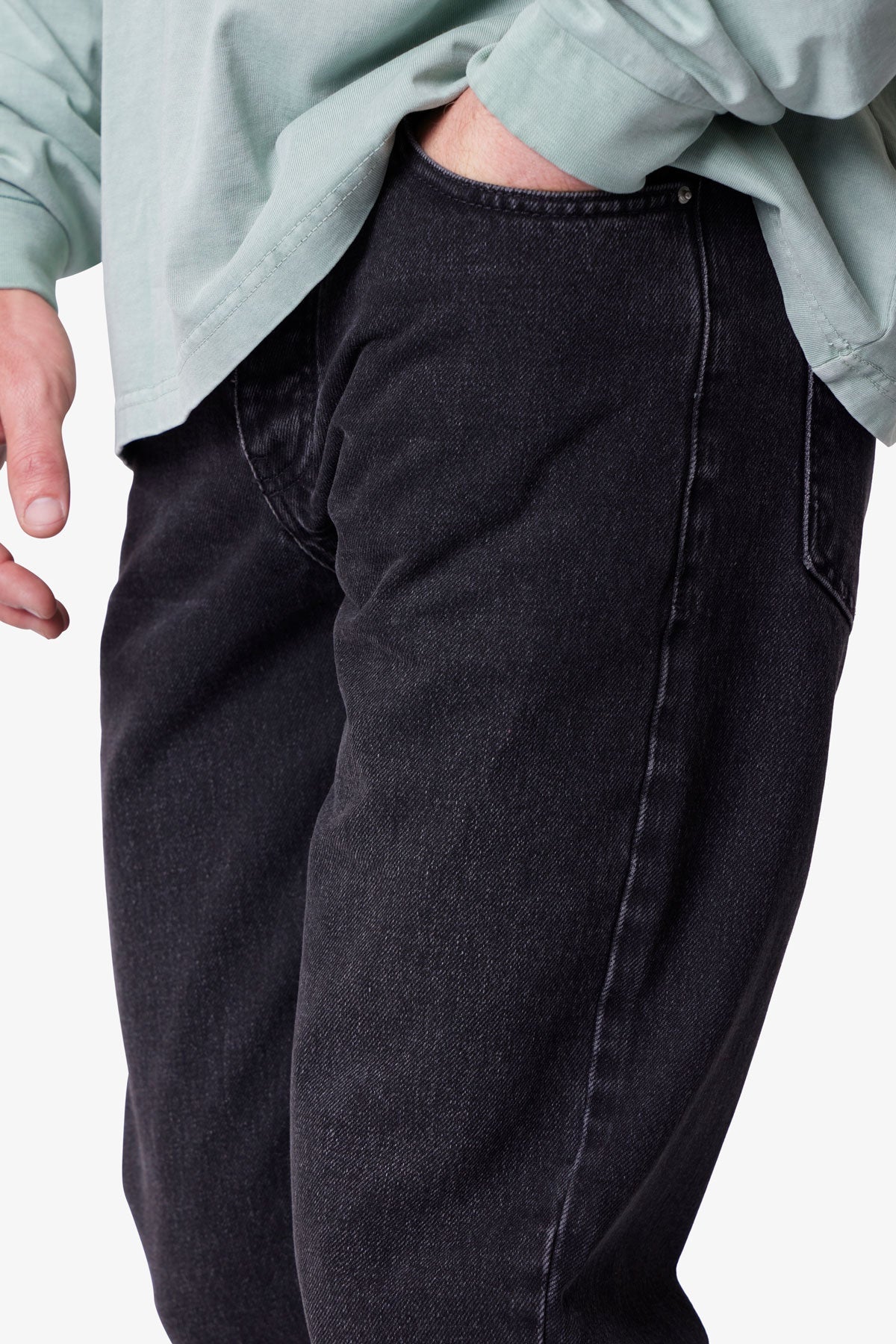 Bootcut Denim - Black | mnml