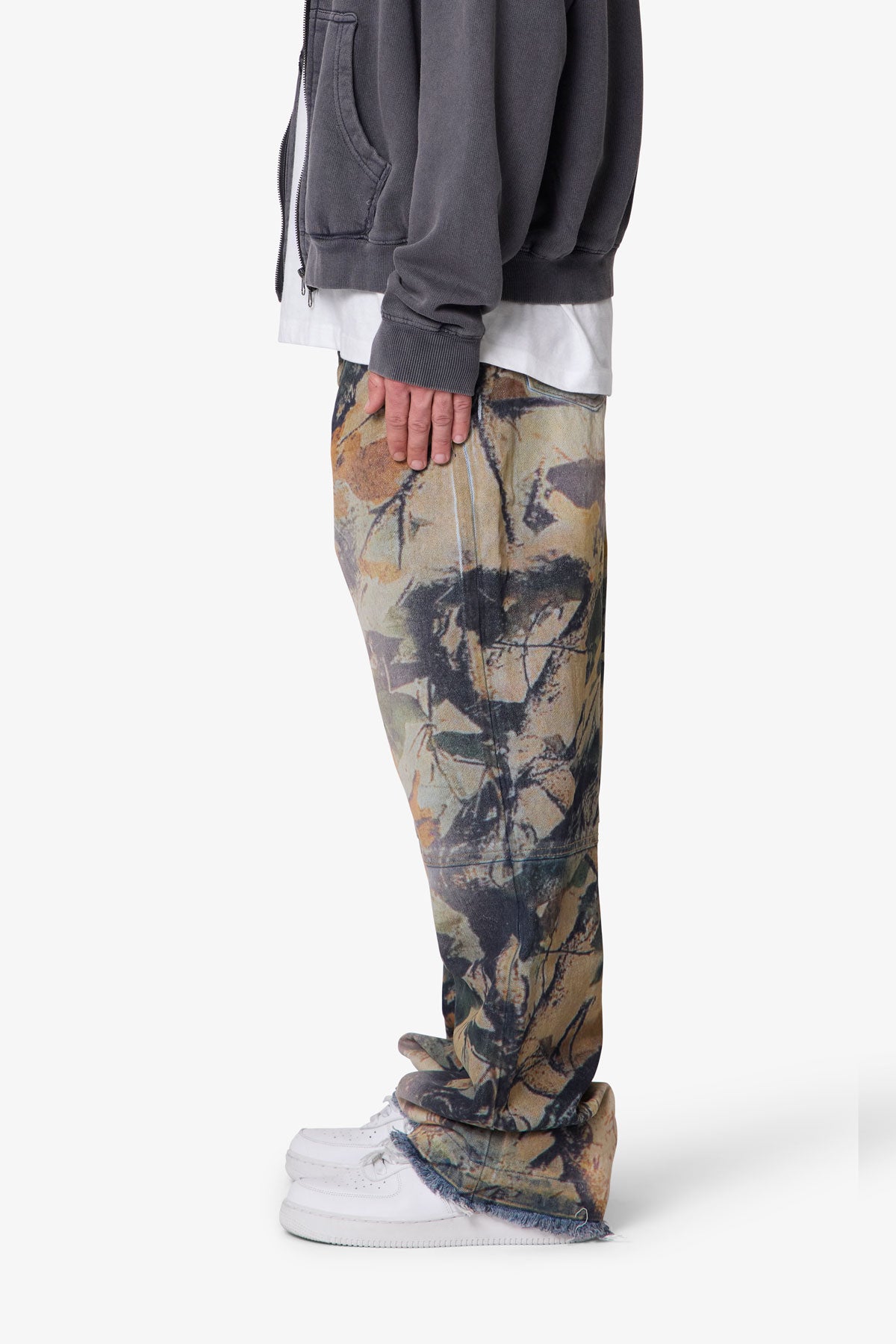 Camo Printed Ultra Baggy Denim - Oak Camo | mnml