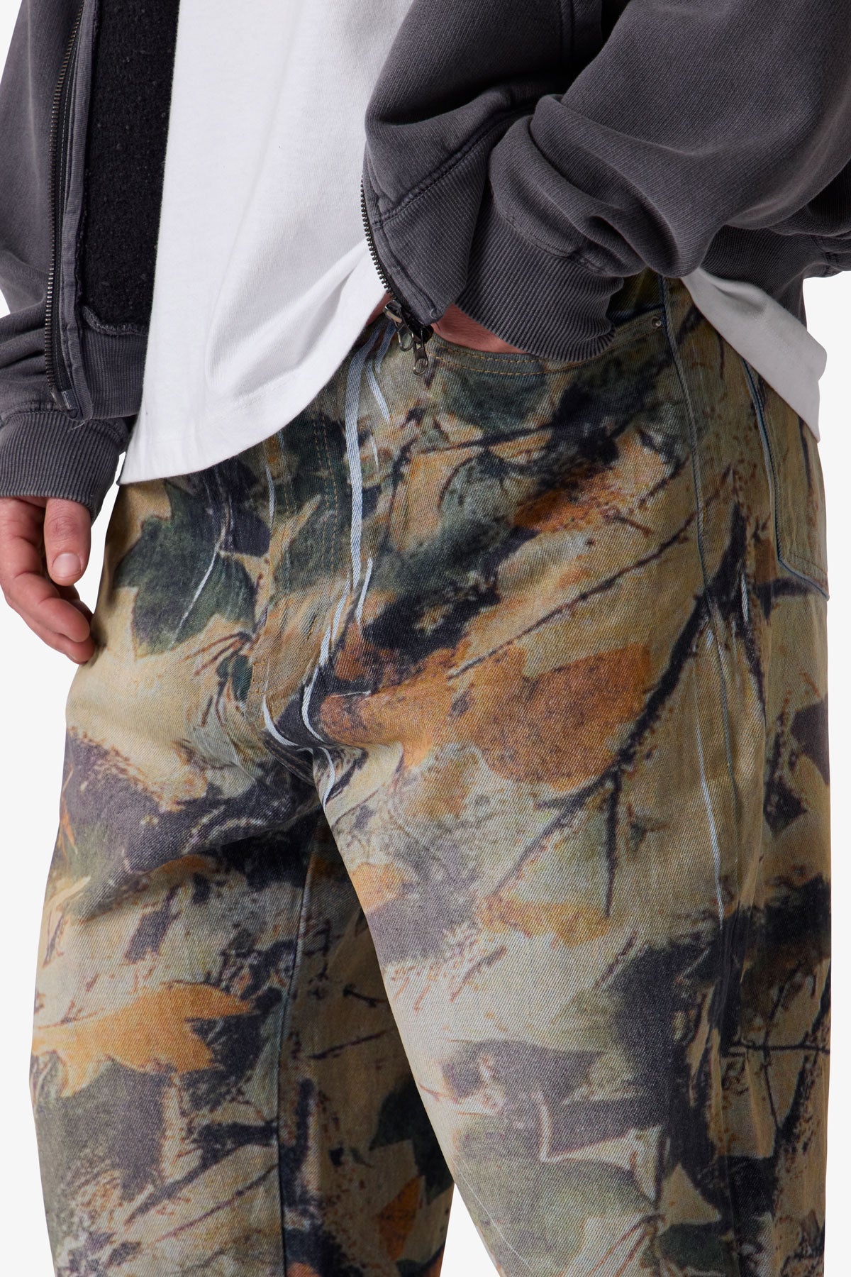 Camo Printed Ultra Baggy Denim - Oak Camo | mnml