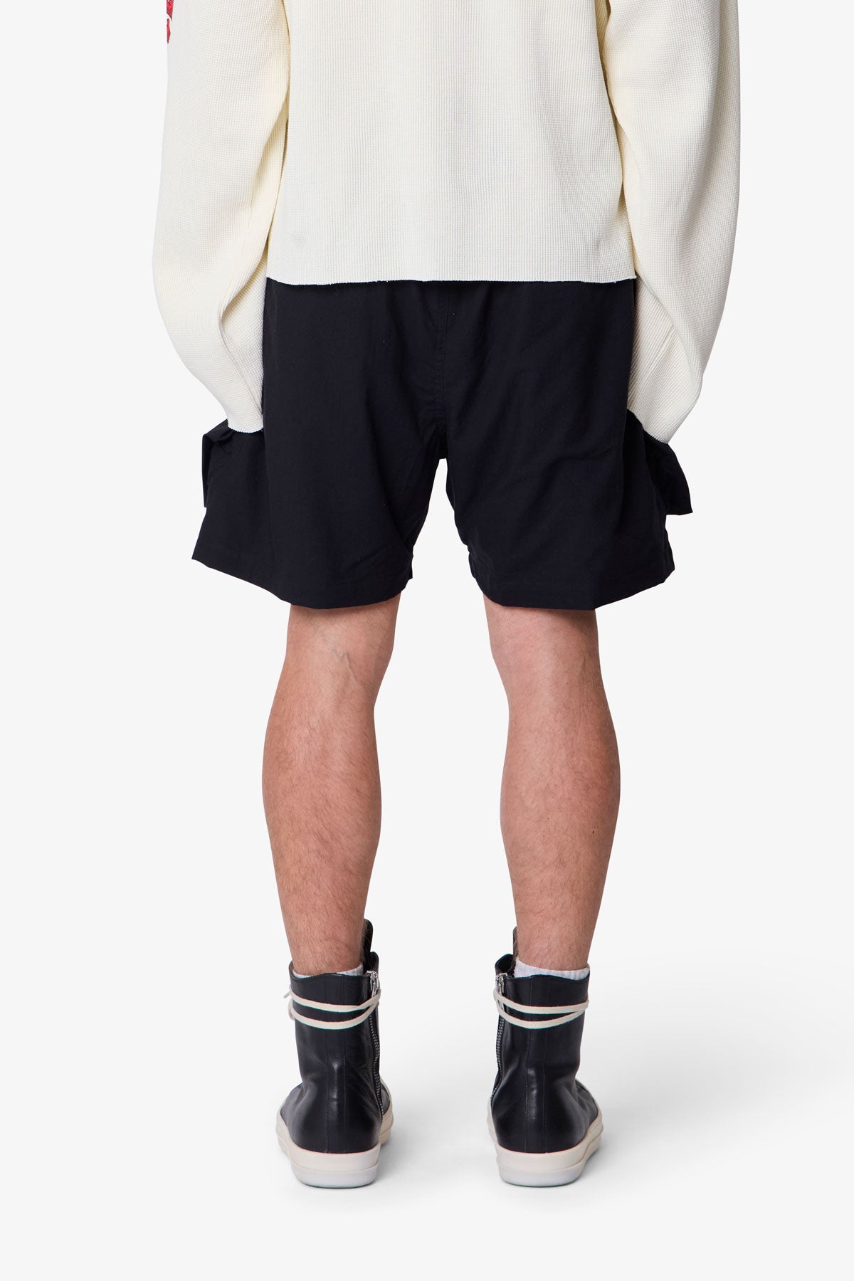 Cargo Mud Shorts - Black | mnml