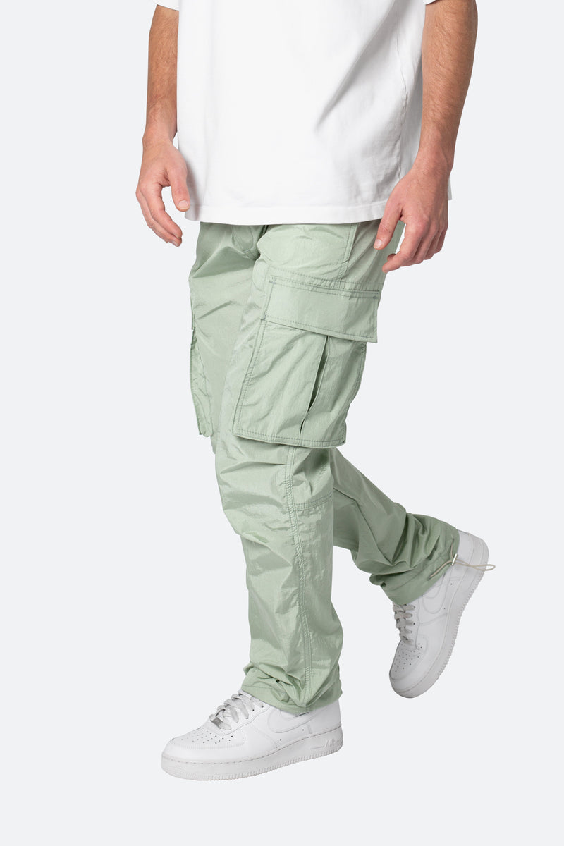 Crinkle Cargo Pants - Green | mnml | shop now