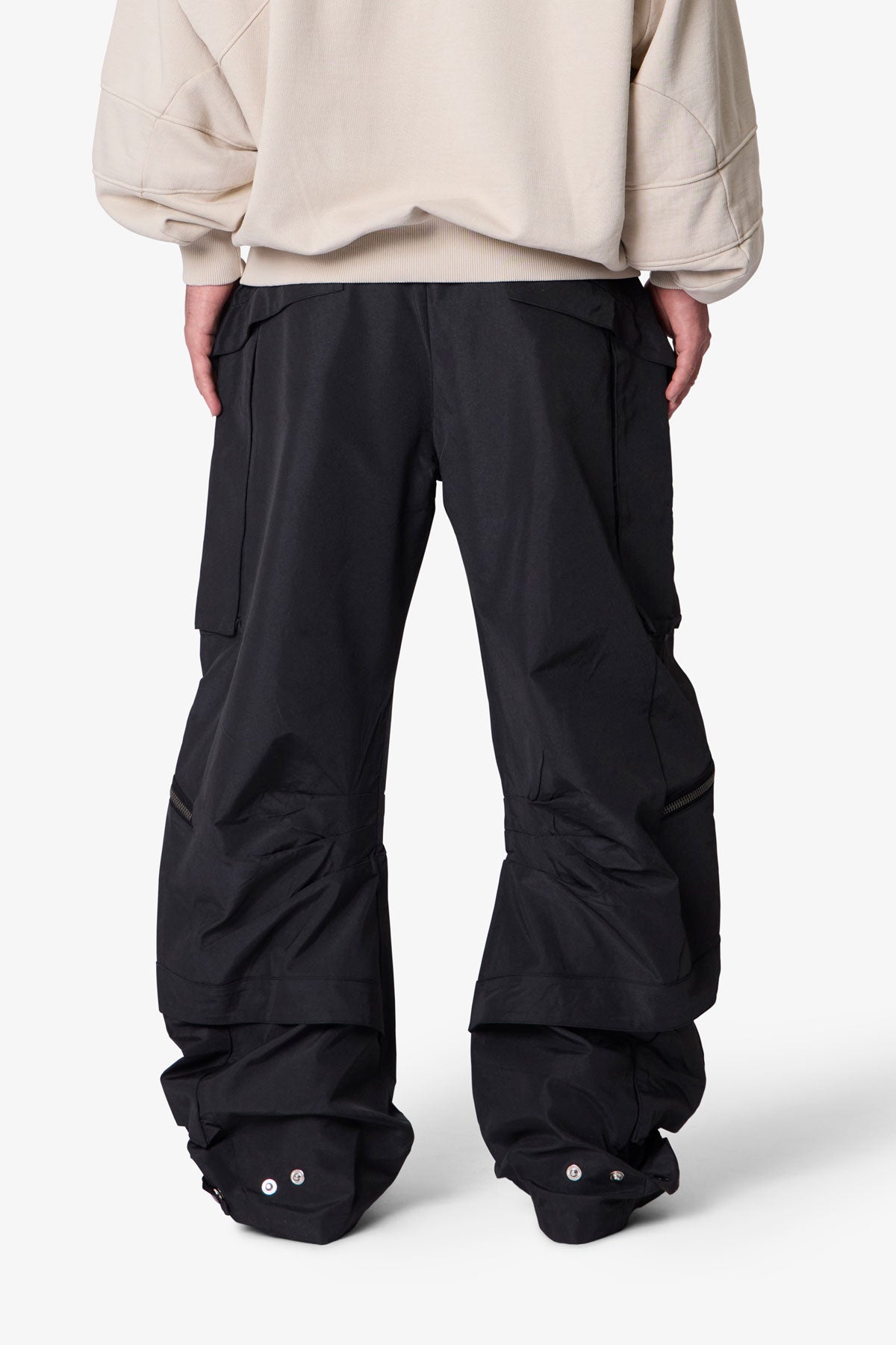 Cross-Zip-Cargo-Pants-Black-5.