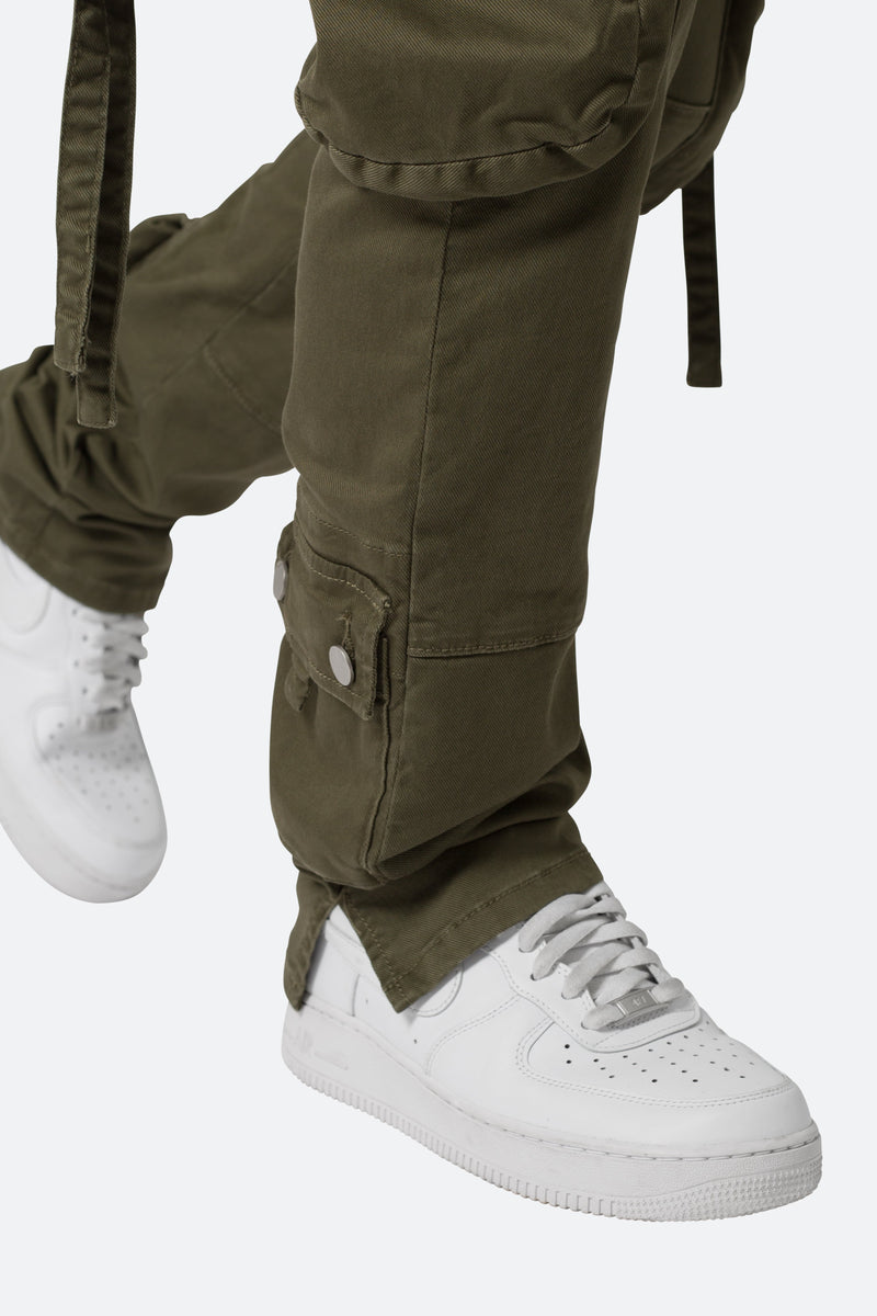 D152 Cargo Pants - Olive | mnml | shop now