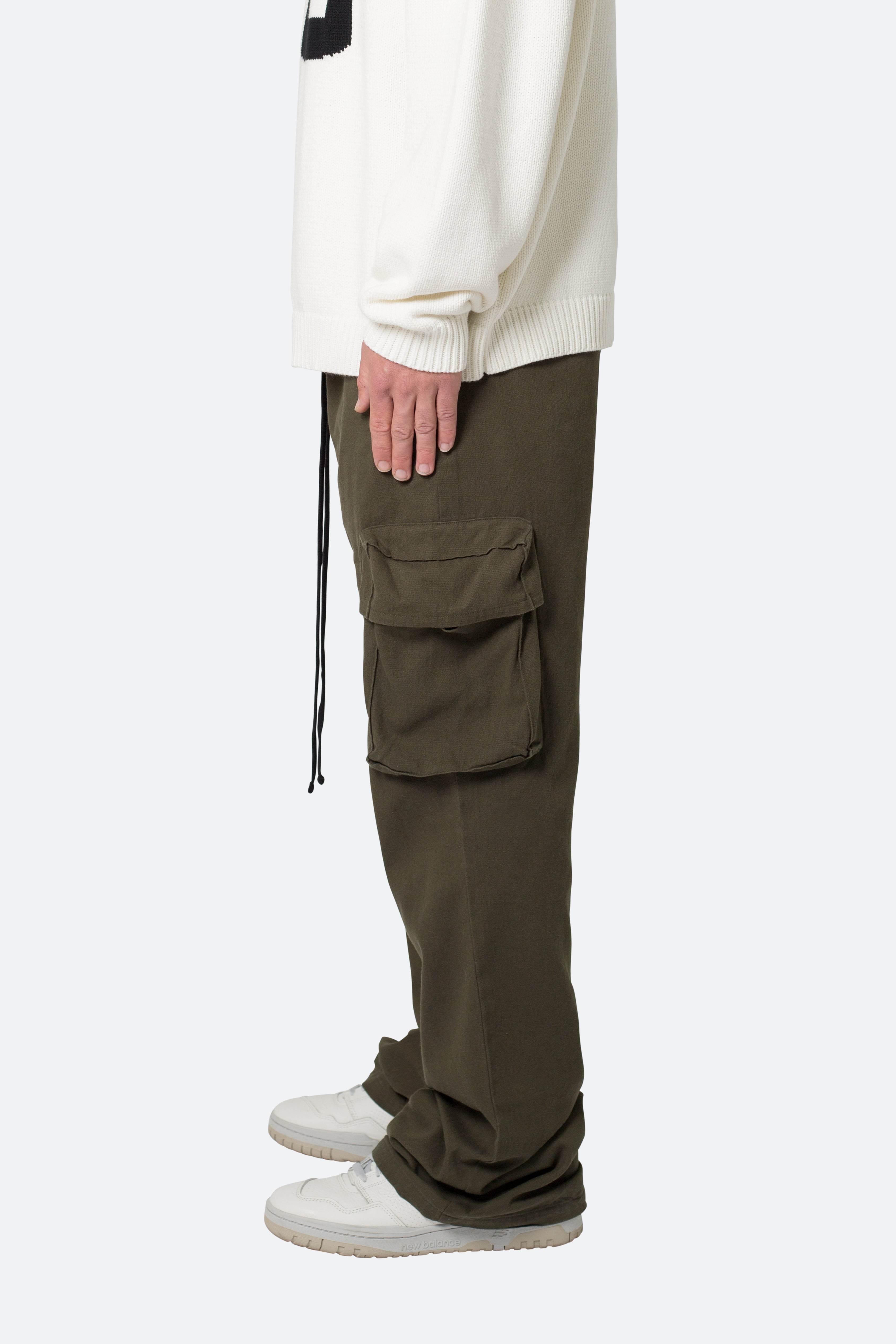 Drawcord Flare Cargo Pants - Olive | mnml