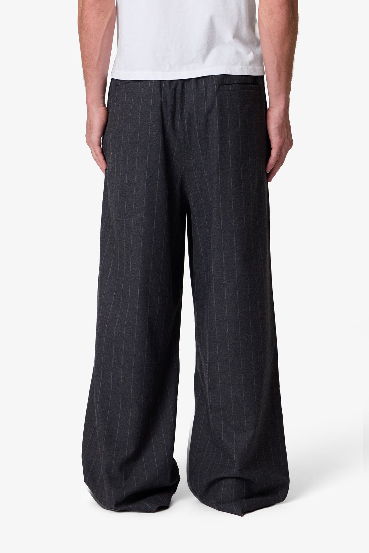 Easy Pleated Stripe Trouser - Grey/White | mnml