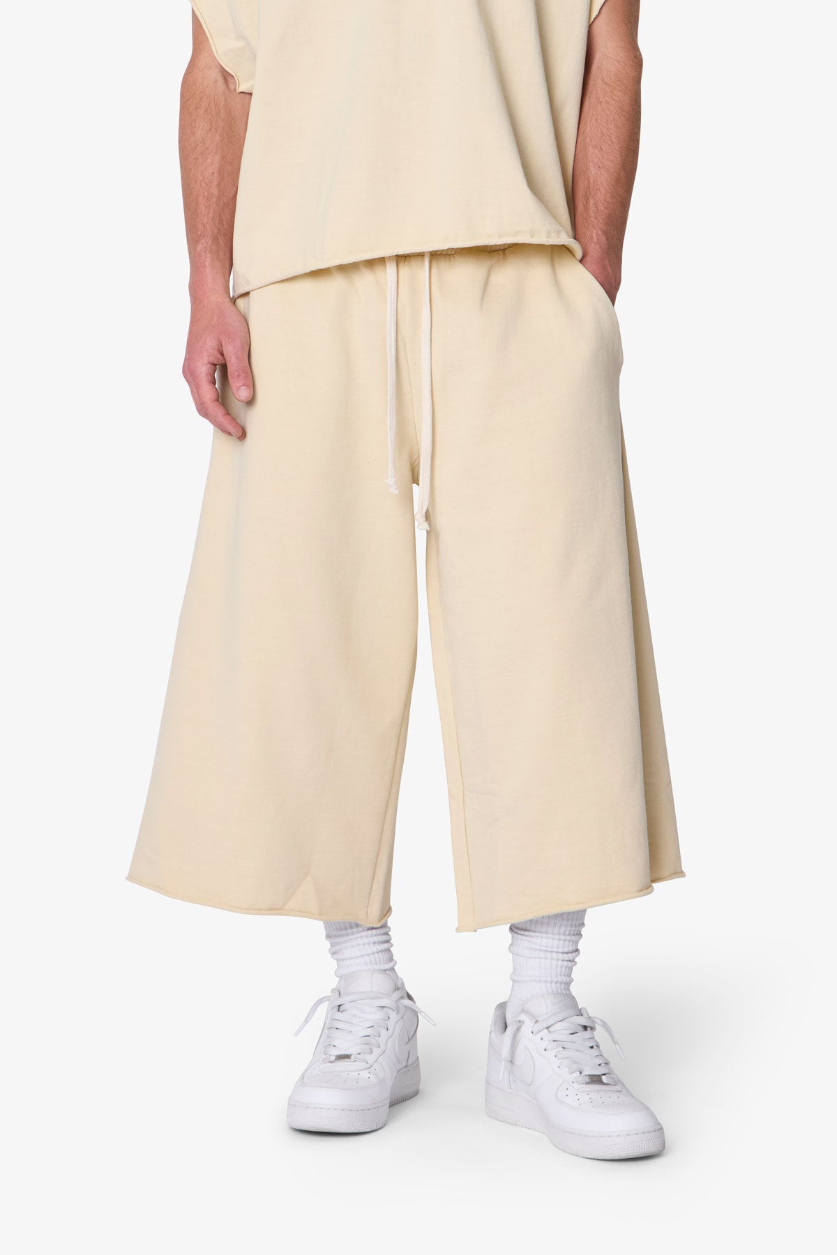 Extra Long Sweatshorts - Off White | mnml