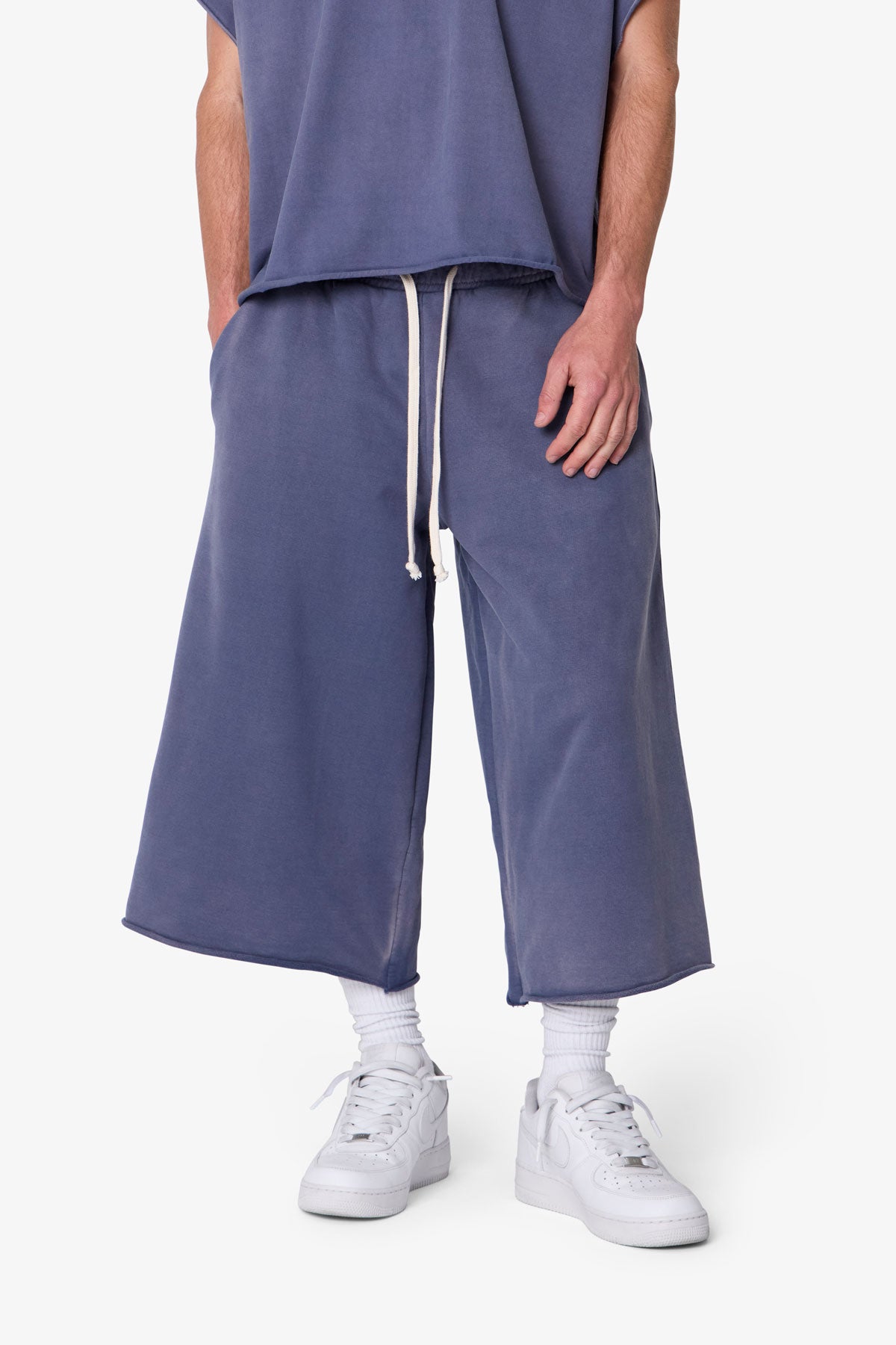 Extra-Long-Sweatshorts-Washed-