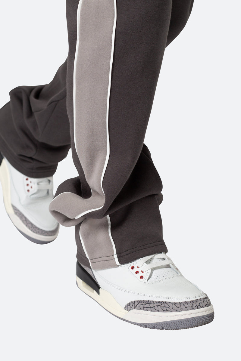 Mnml la track pants, Men's Fashion, Bottoms, Trousers on Carousell