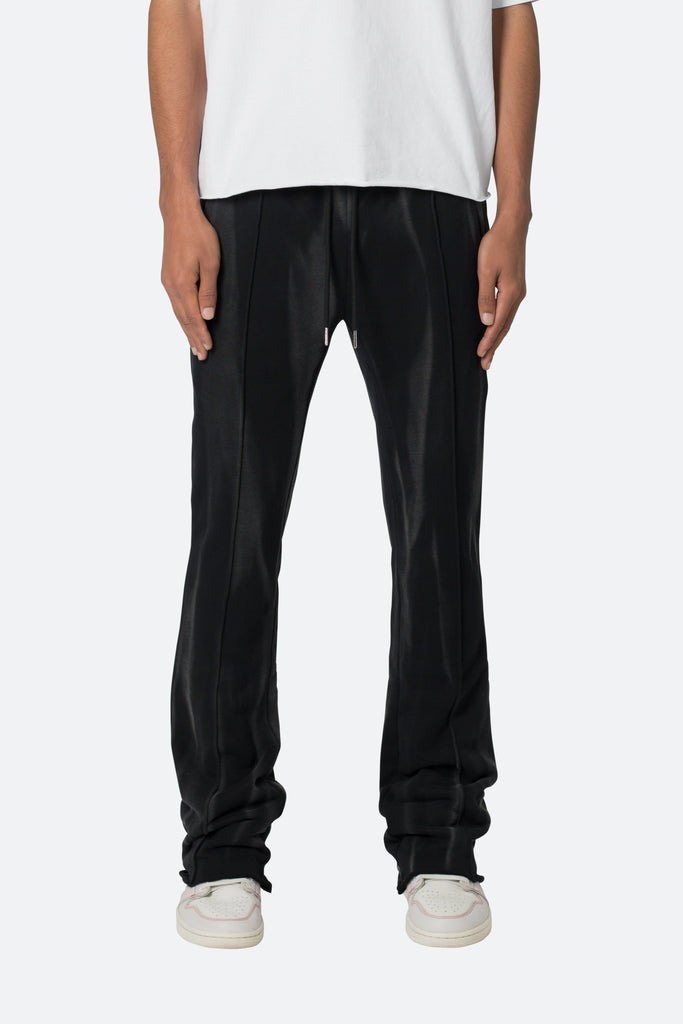 French Terry Flare Sweatpants - Black | mnml | shop now