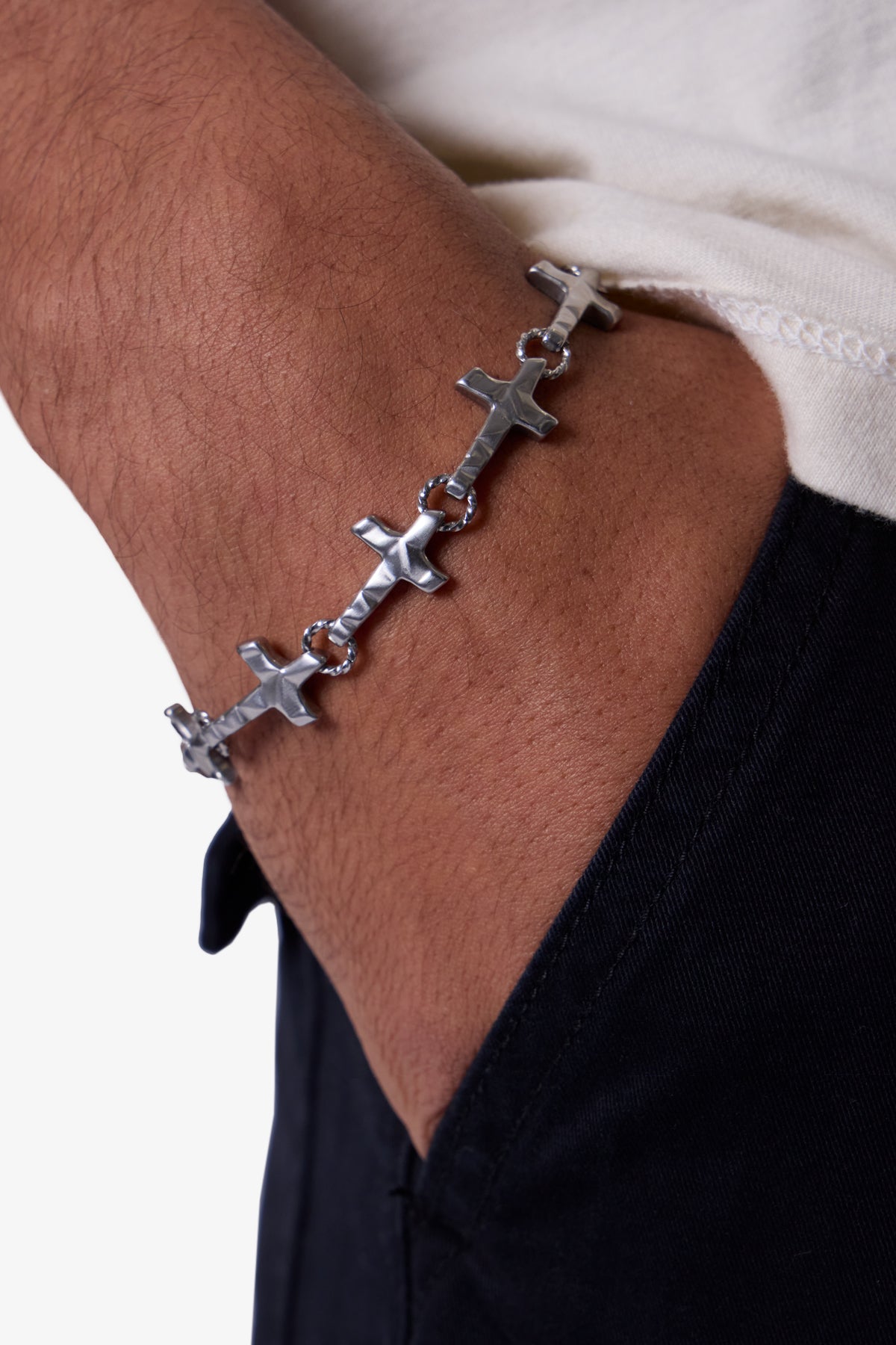 mnml/GRACE クロス ブレスレット Grace Bracelet Jewelry - SIlver | mnml | shop now