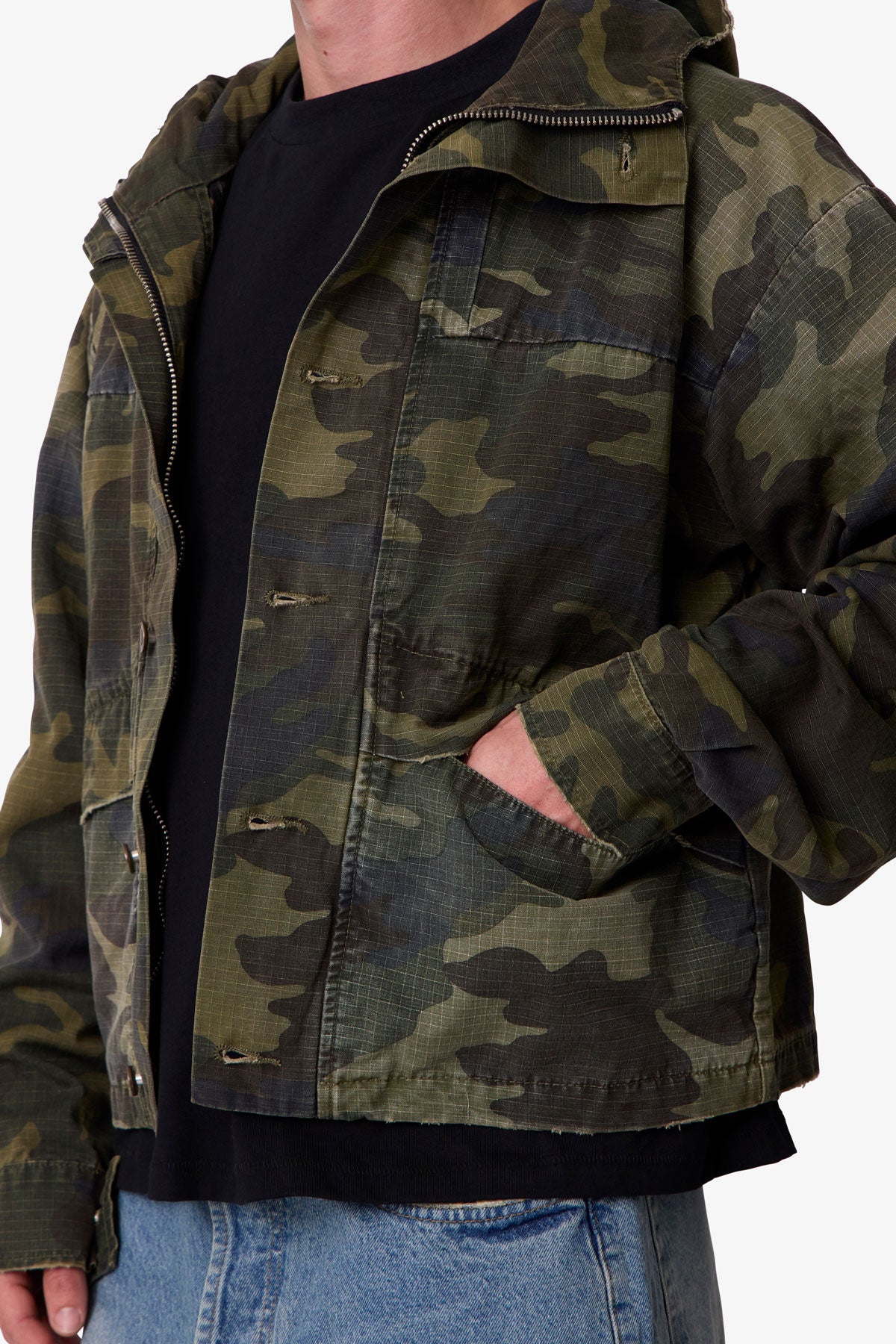 Hooded Sprayed Ripstop Jacket - Camo | mnml