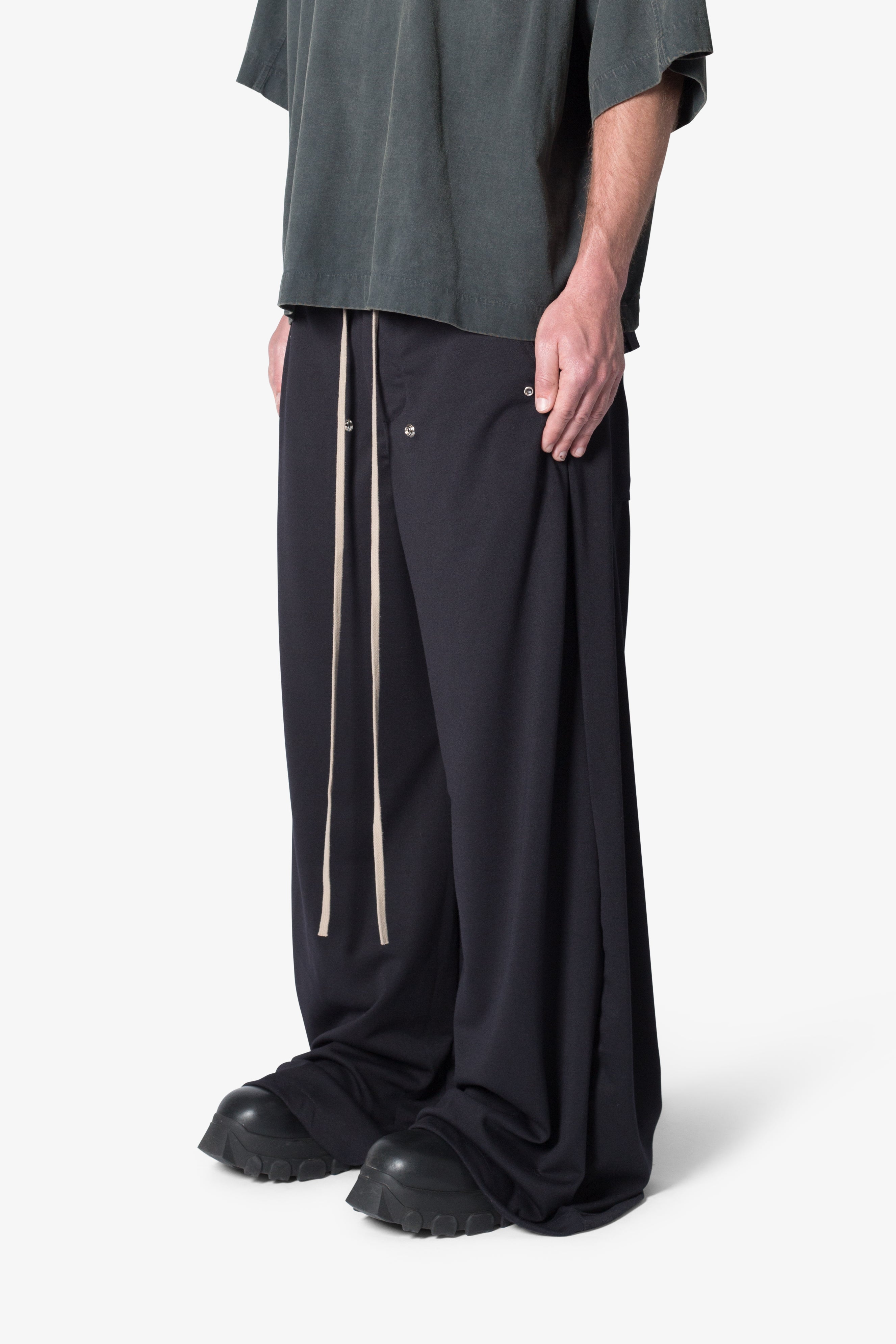Jersey Rave Sweatpants - Black | mnml