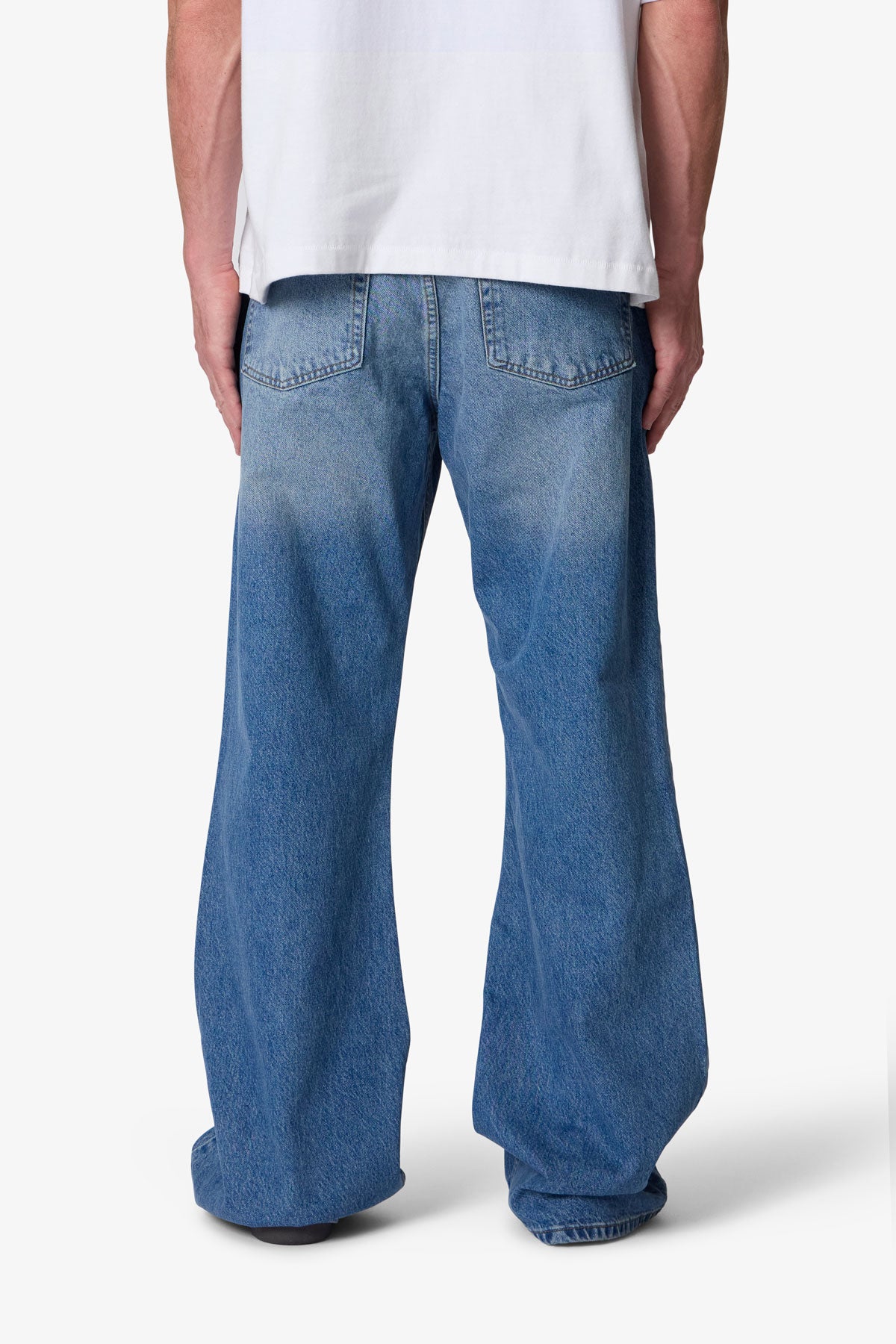 Kick Flare Denim - Washed Blue | mnml