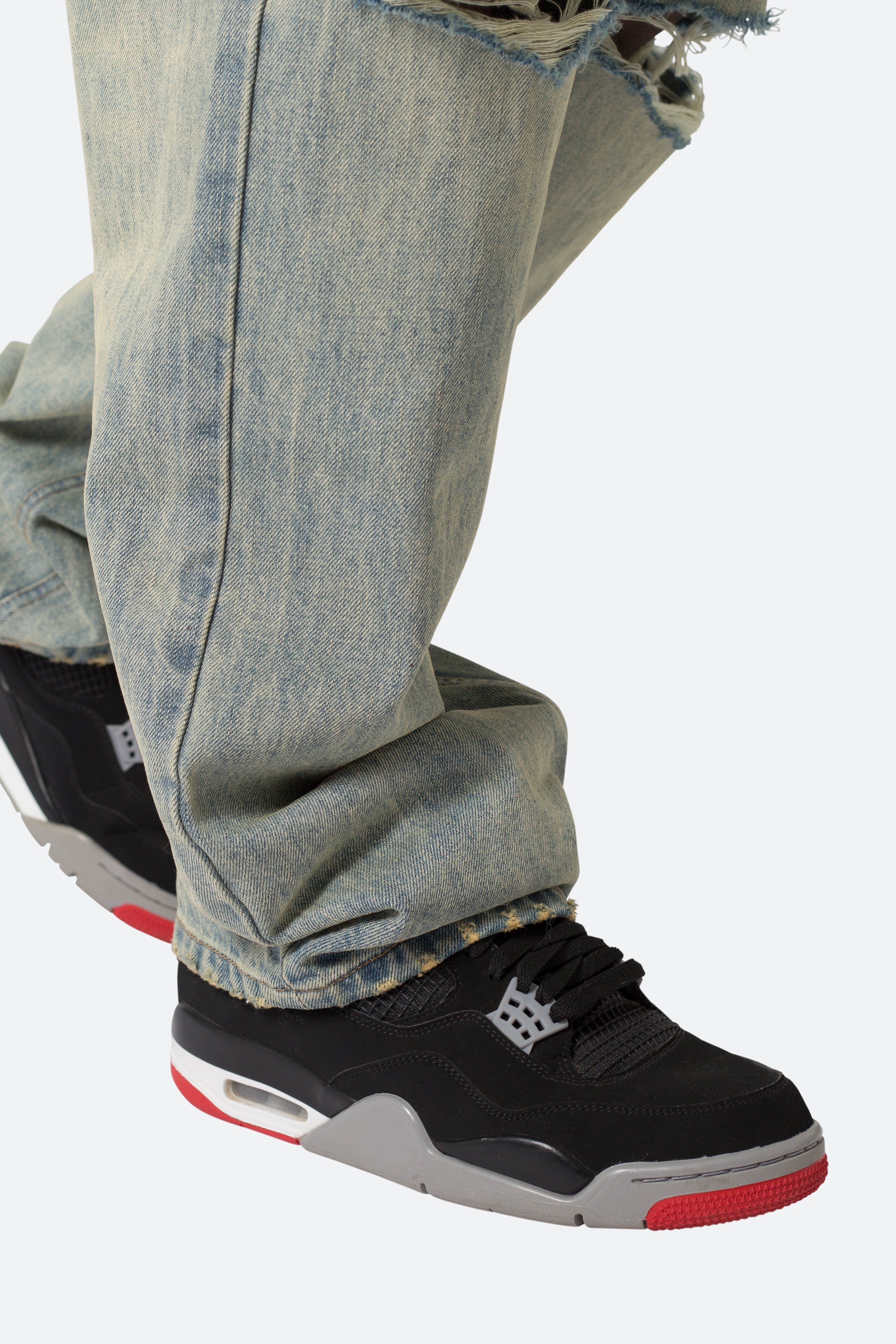 Knee Distressed Ultra Baggy Denim - Vintage Blue | mnml