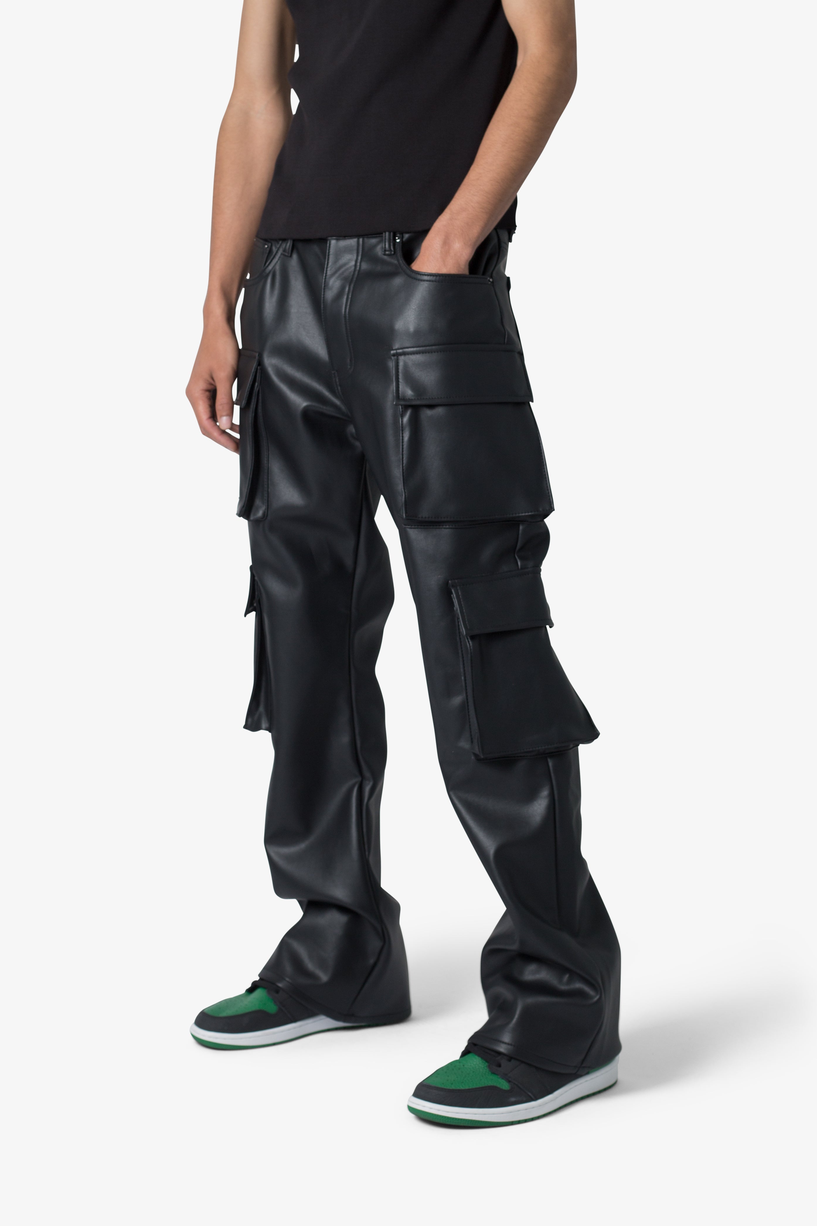 Multi Pocket Drawcord Pants - Olive | mnml