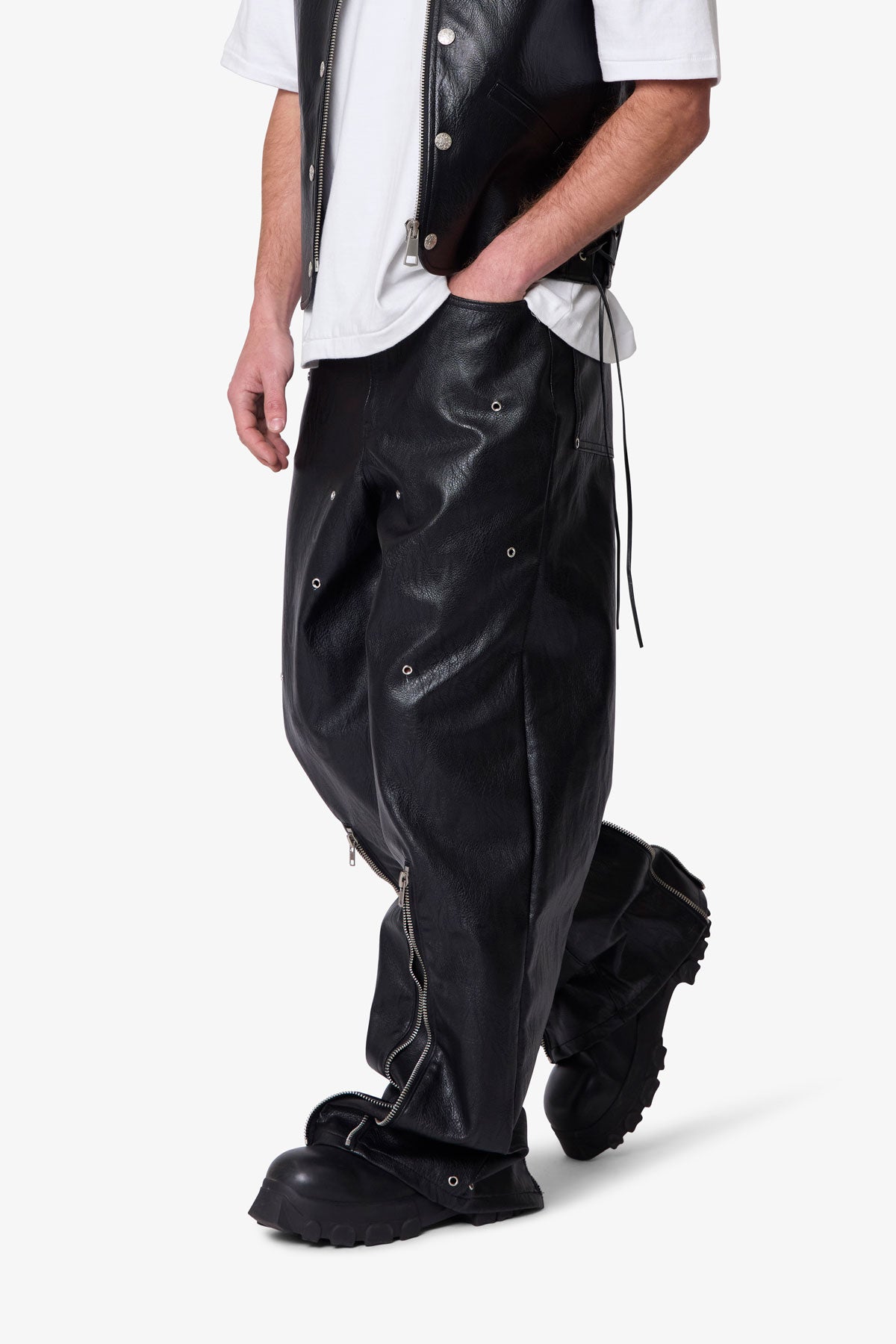 Leather Rave Zip Pants - Black | mnml | shop now