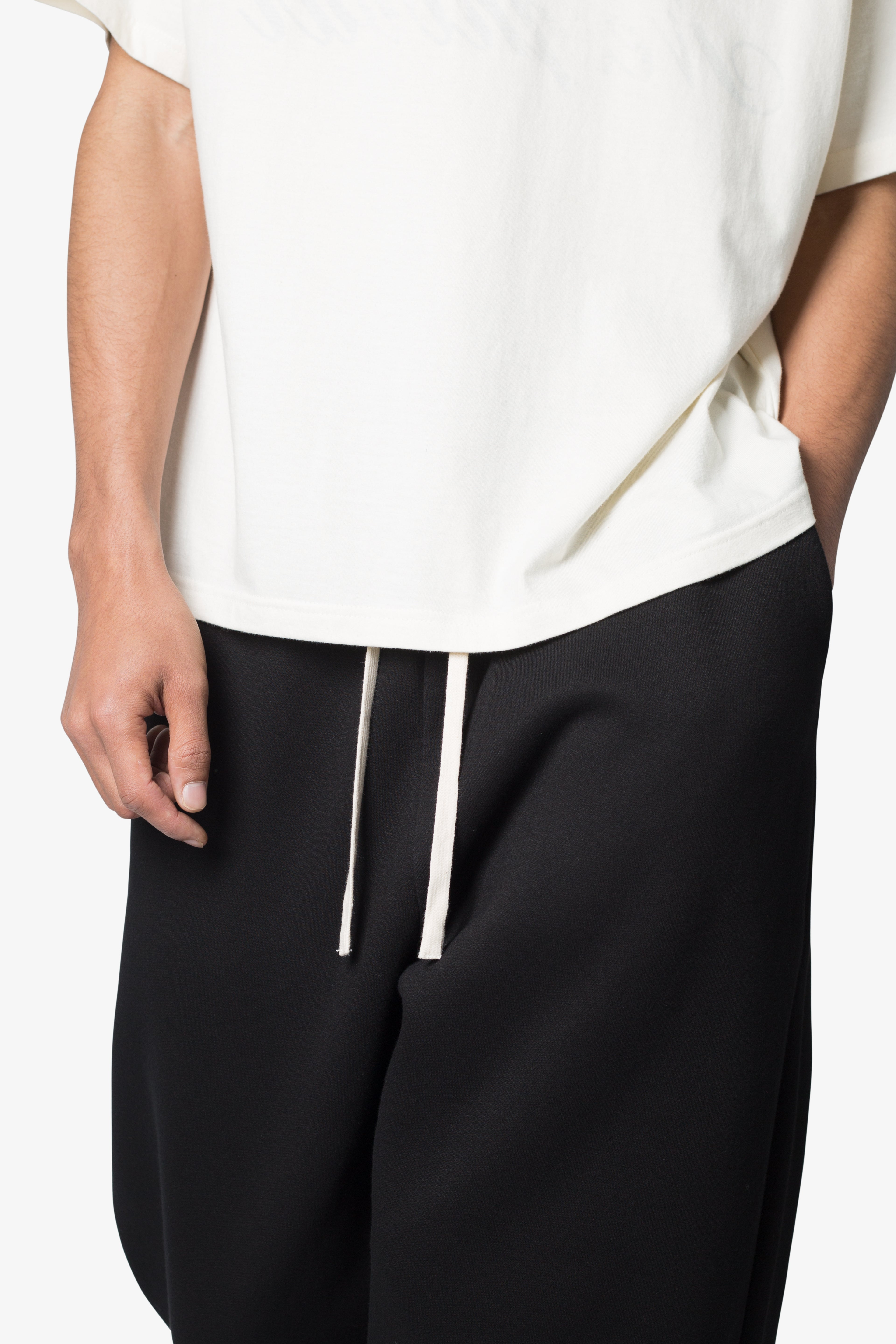 Lightweight Ultra Baggy Sweatpants - Black | mnml