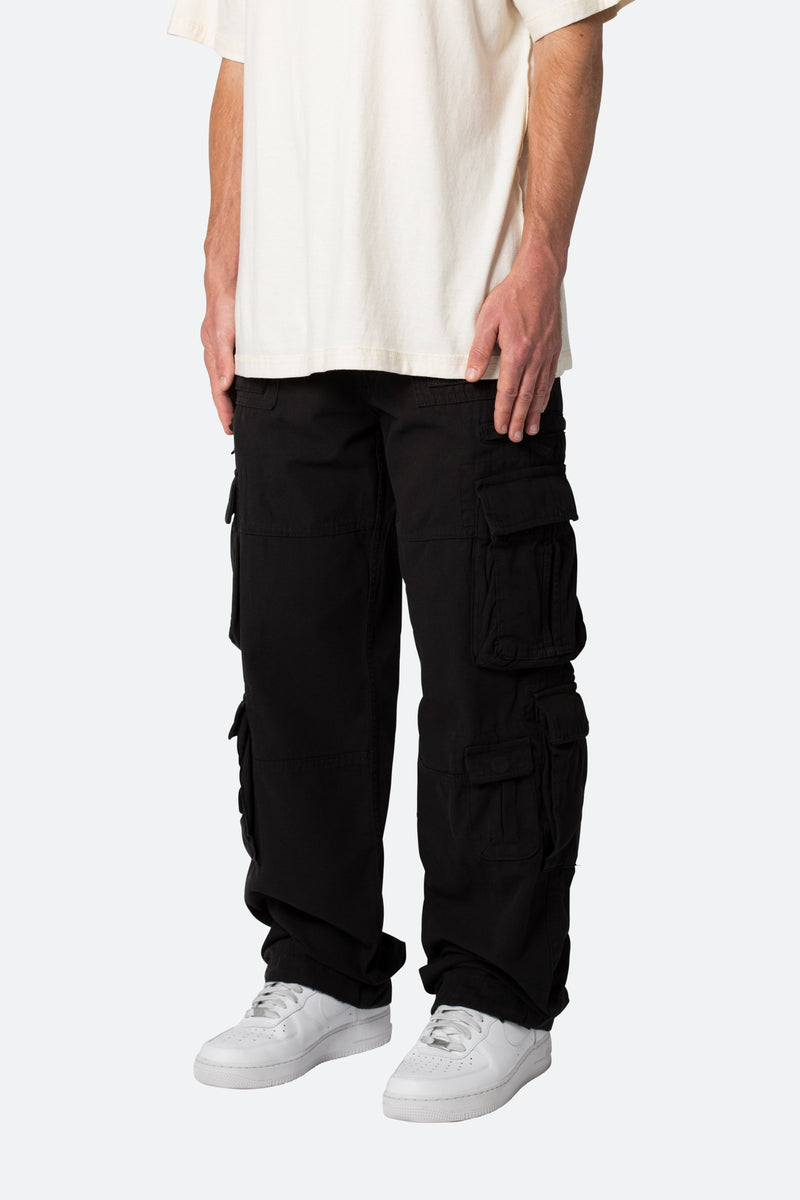 Mono b Solid Black Cargo Pants Size M - 40% off